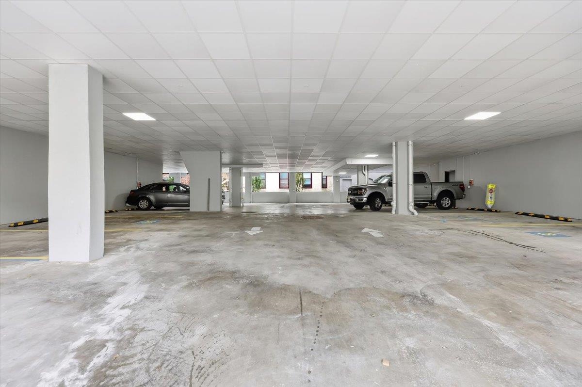 303 MADISON ST Unit: 506