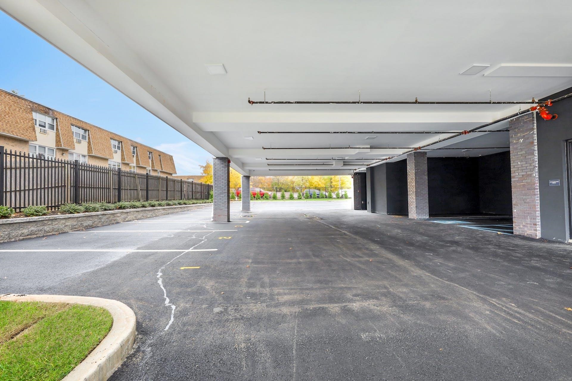 74 CLARENDON PL Unit: 302