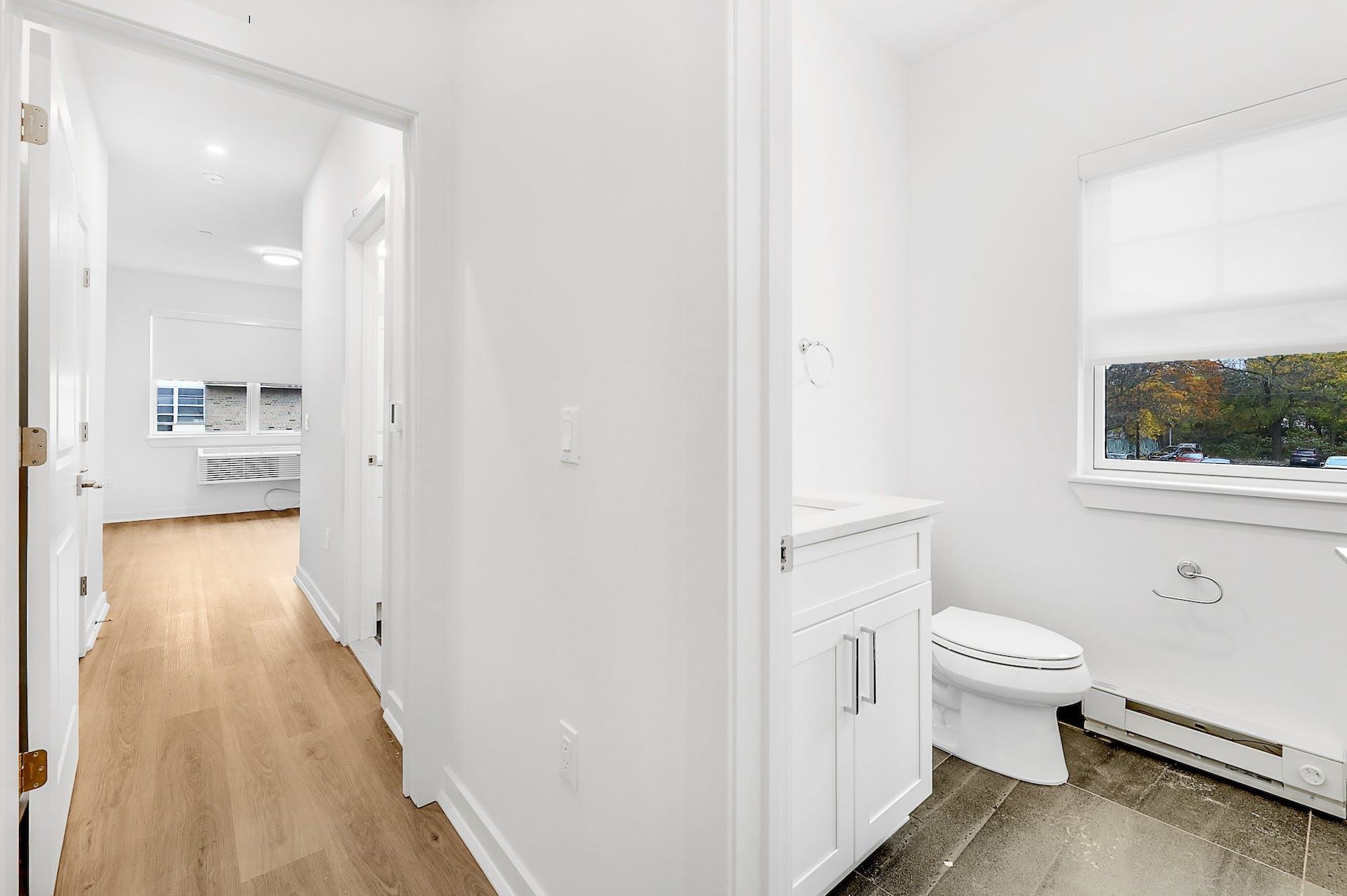 74 CLARENDON PL Unit: 302