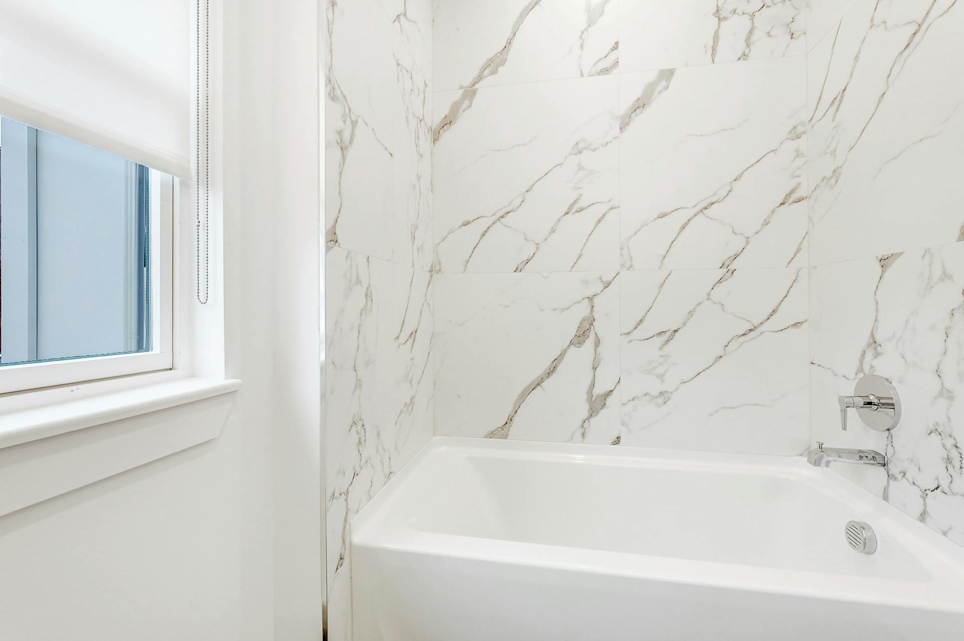 74 CLARENDON PL Unit: 302