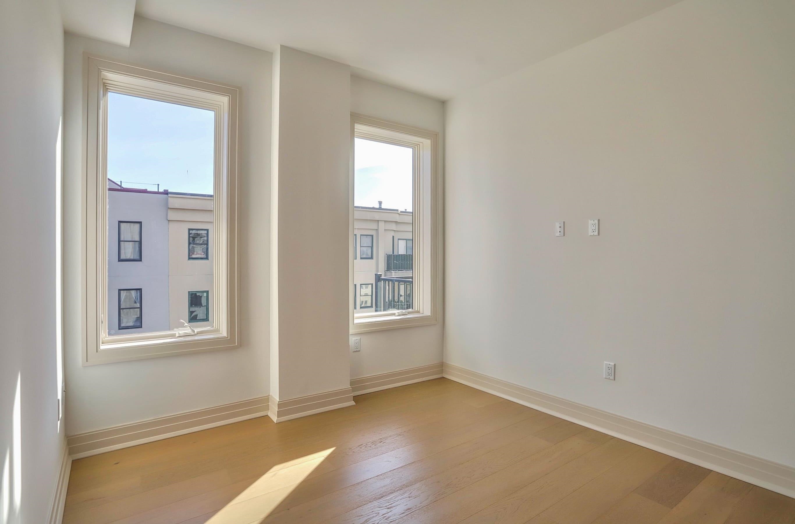 921 MADISON ST Unit: 503