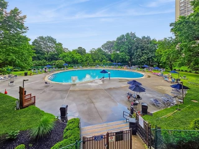 6 HORIZON RD Unit: 310