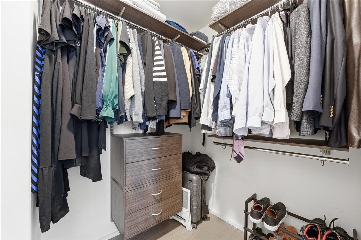 1425 HUDSON ST Unit: 7E