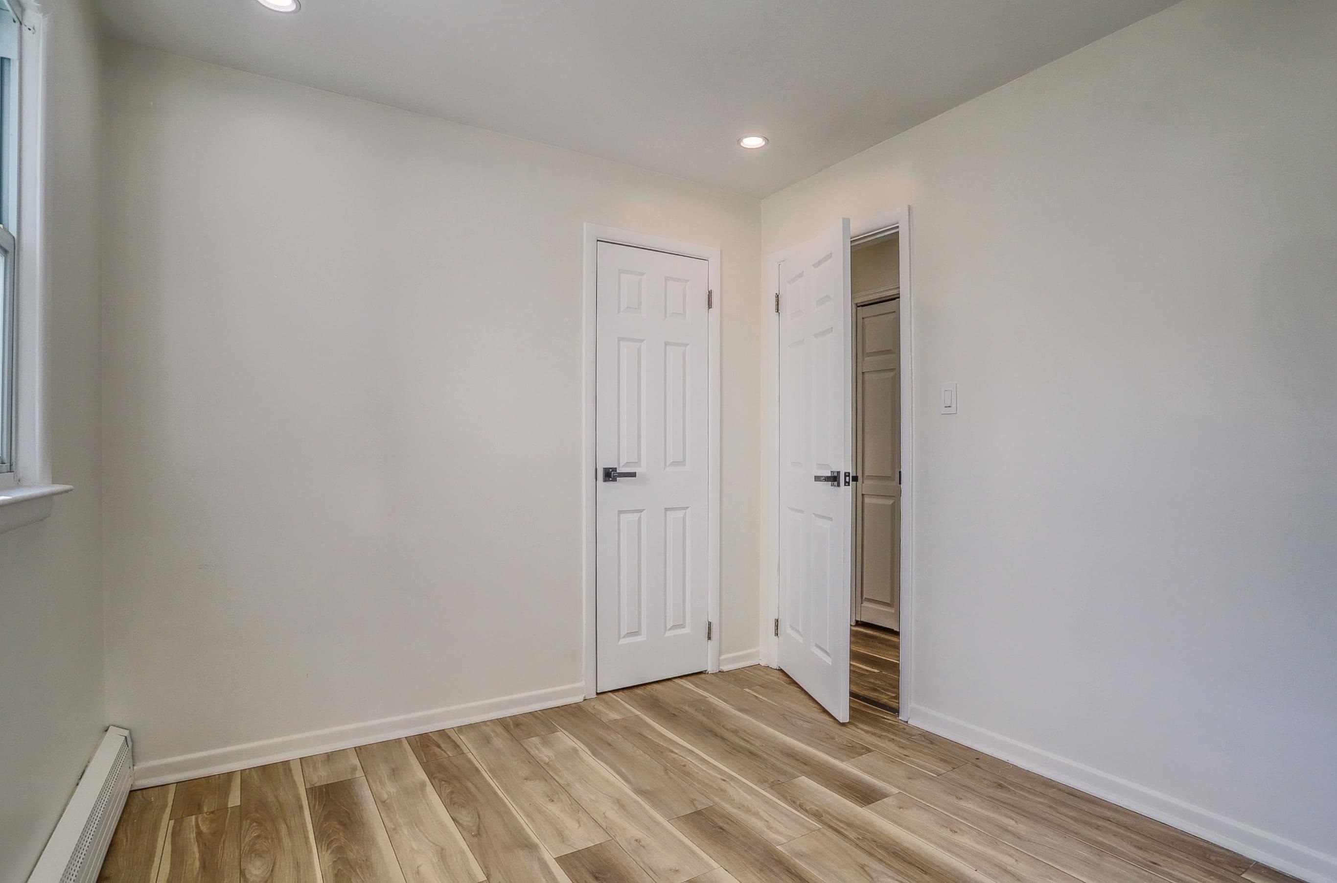157 NEPTUNE AVE Unit: #2