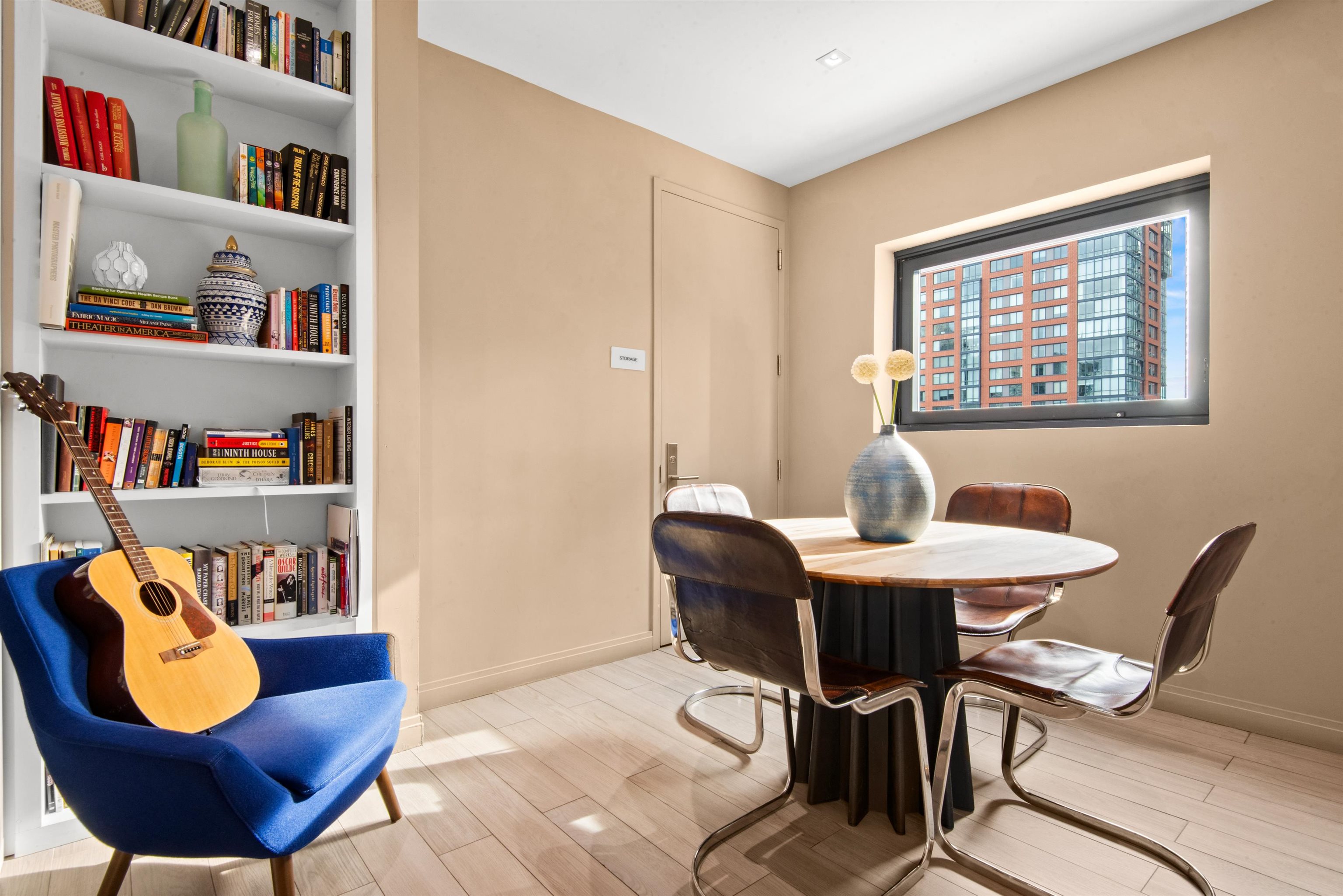 160 1ST ST Unit: 614