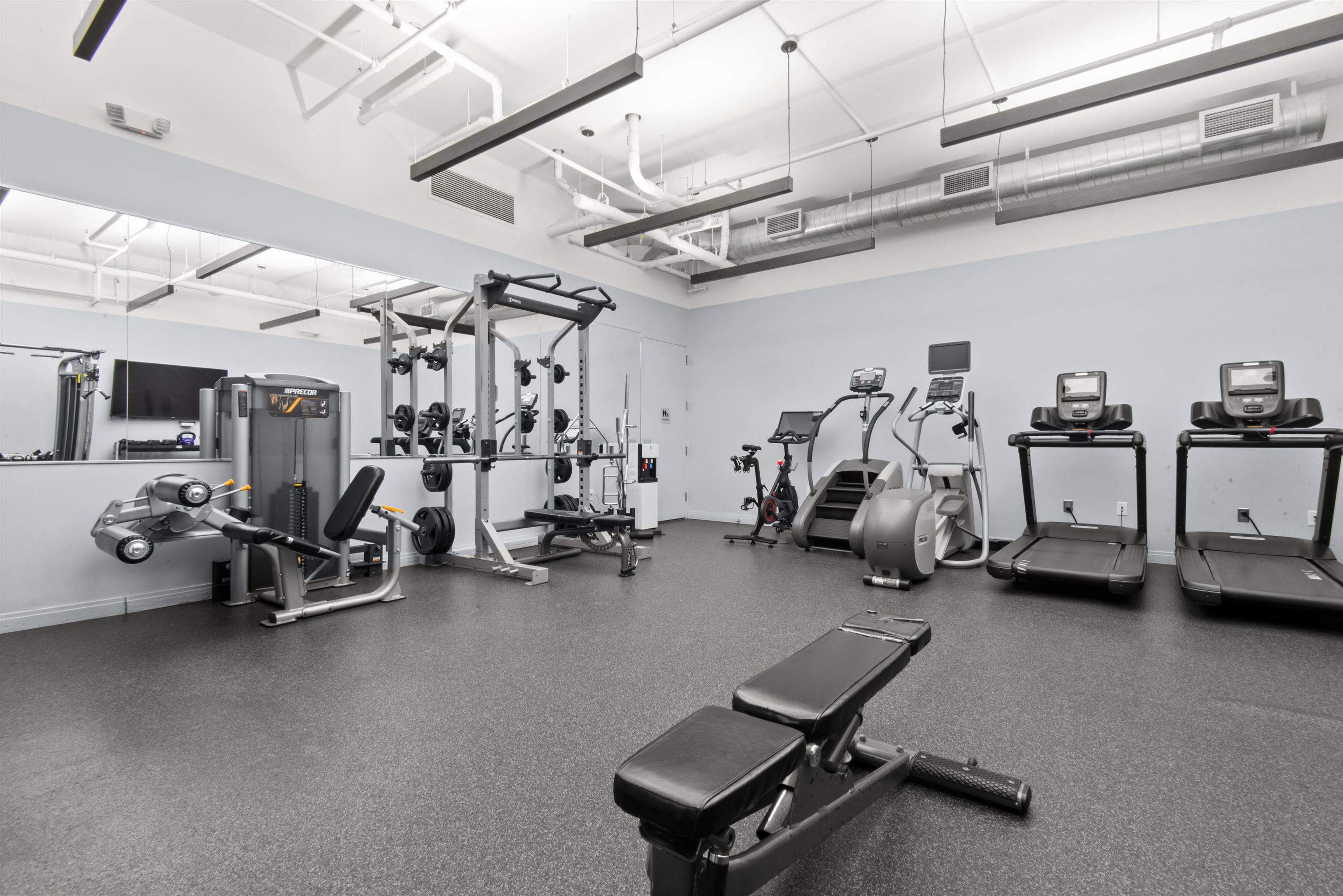 160 1ST ST Unit: 614