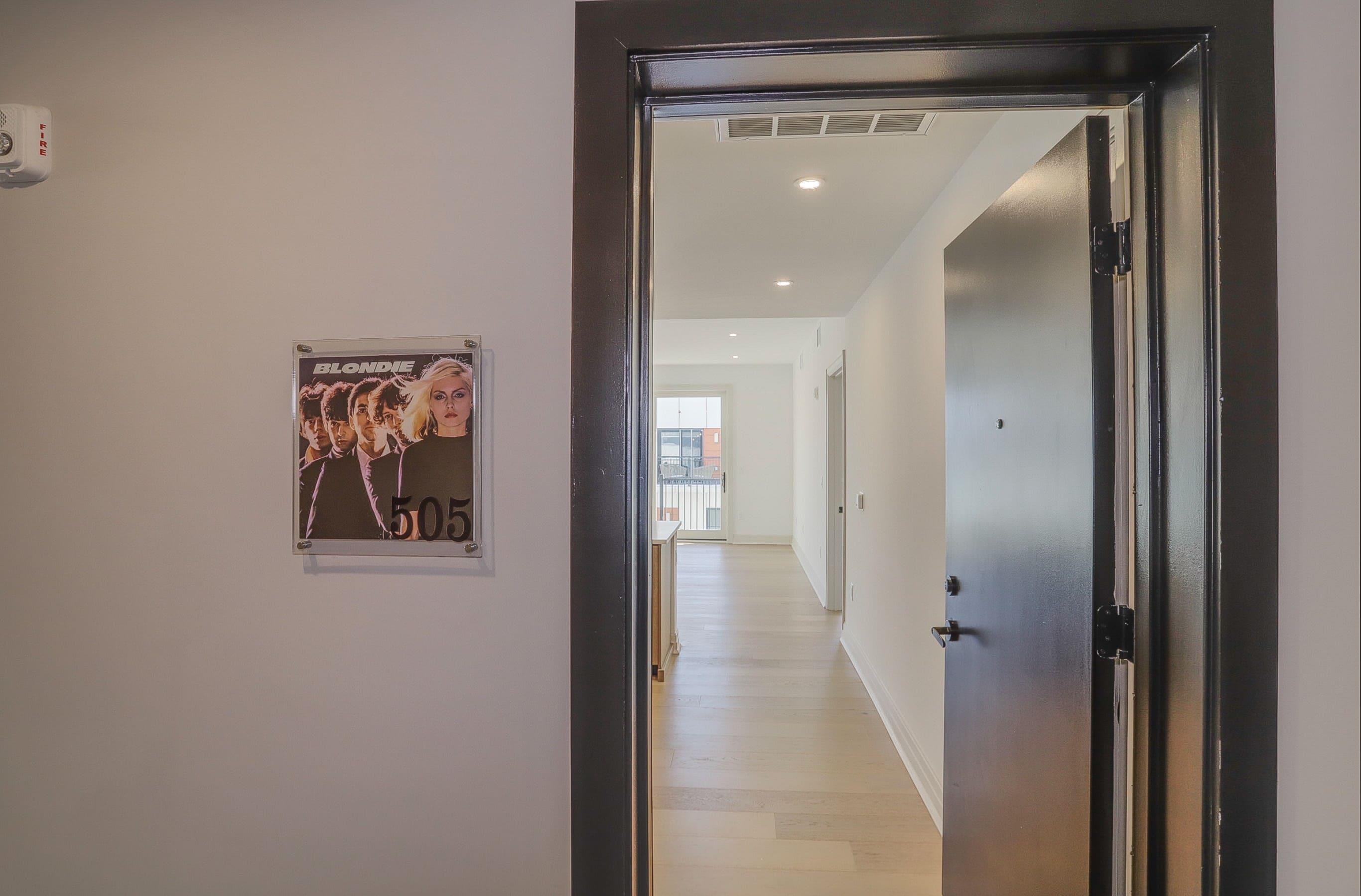 921 MADISON ST Unit: 505