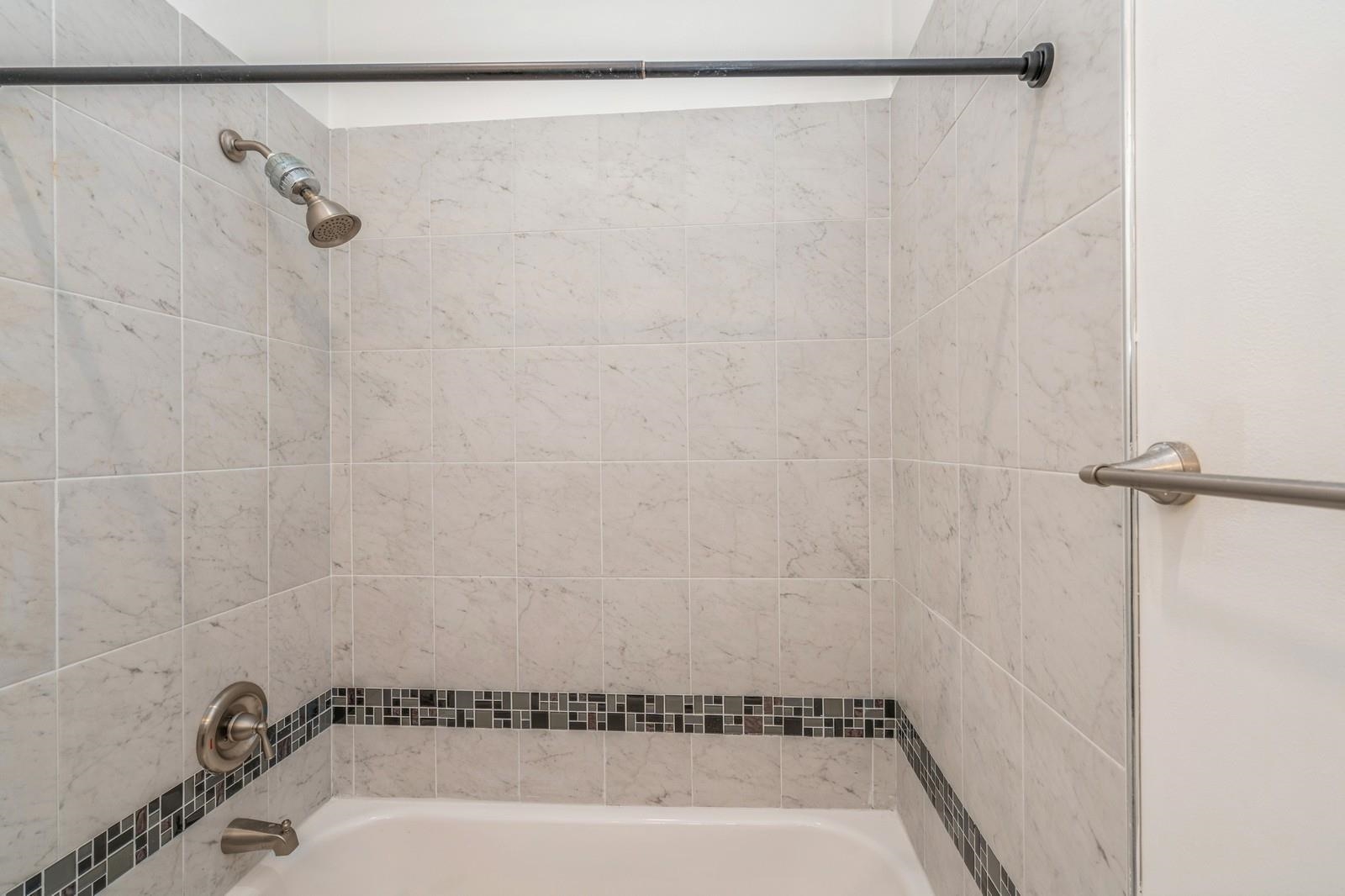 817 PARK AVE Unit: 3