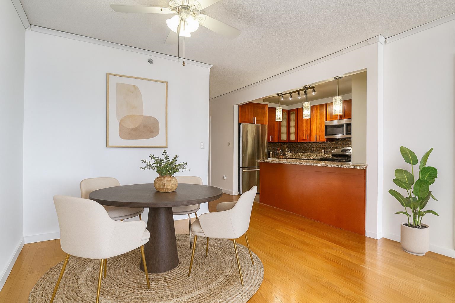 45 RIVER DR SOUTH Unit: 2205