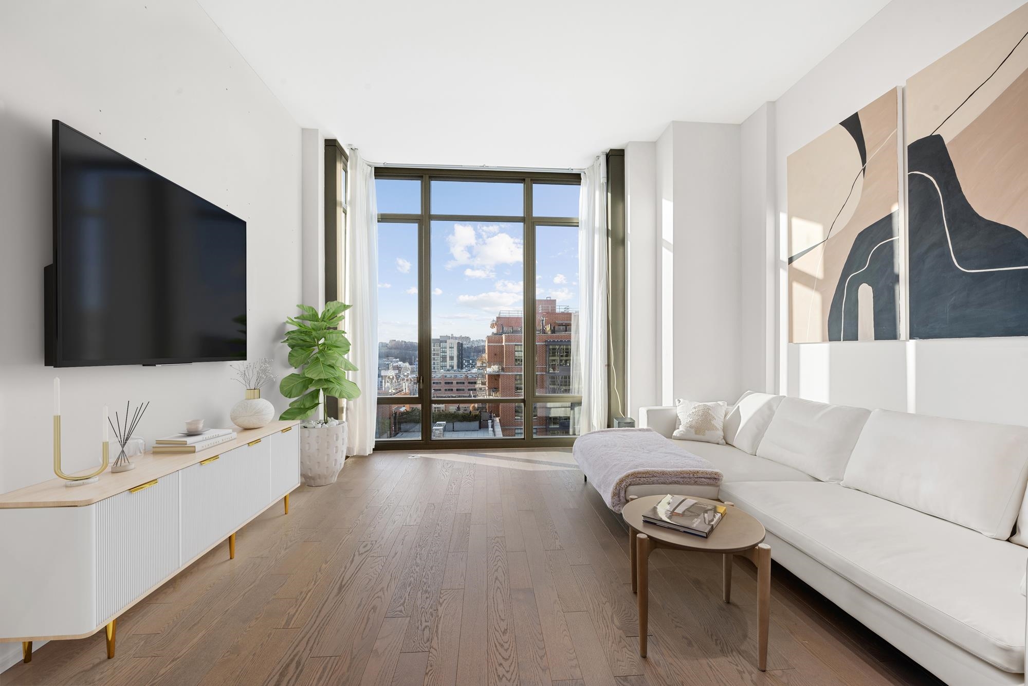 1425 HUDSON ST Unit: PH3