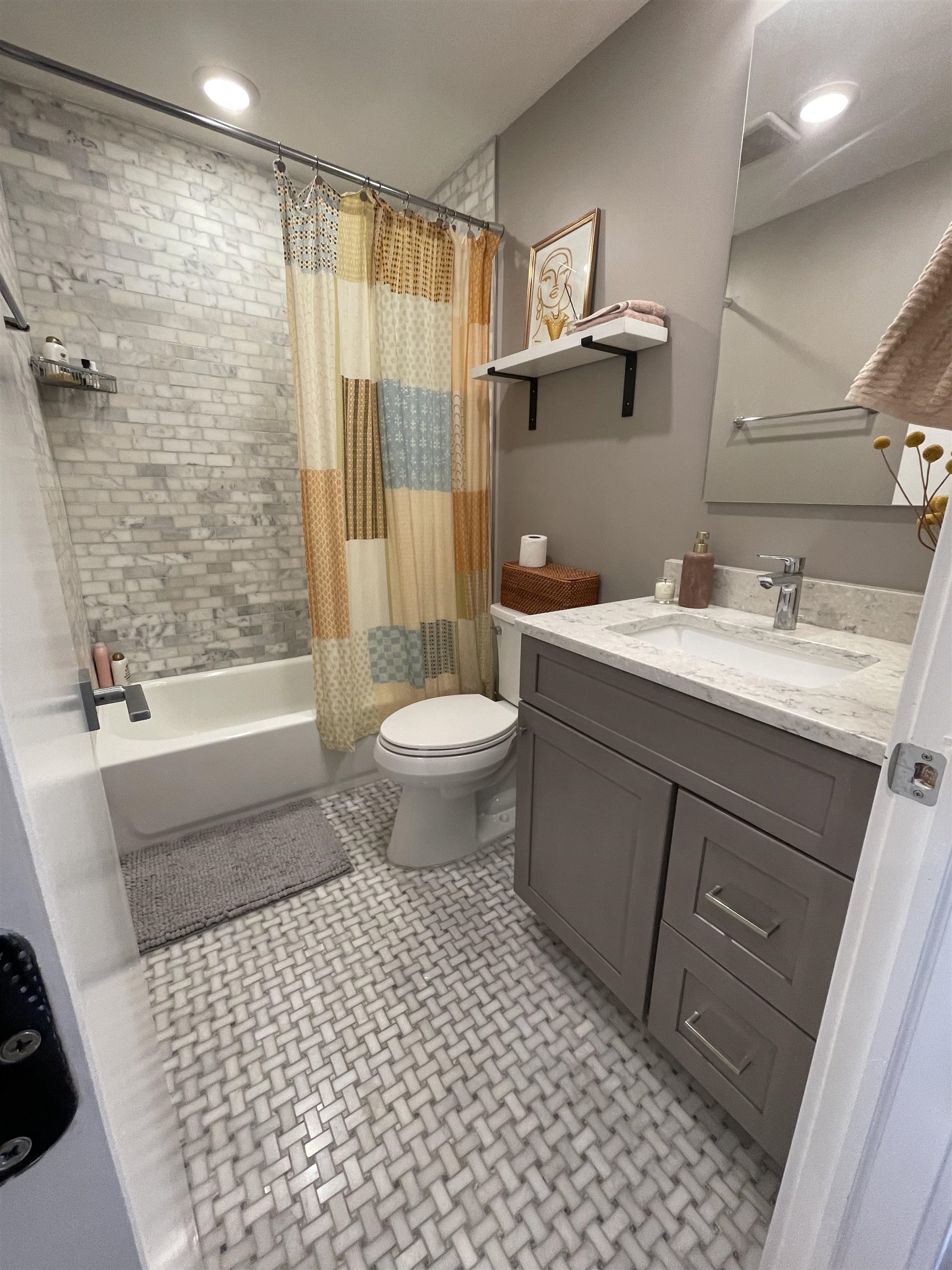 354 GROVE ST Unit: 4A