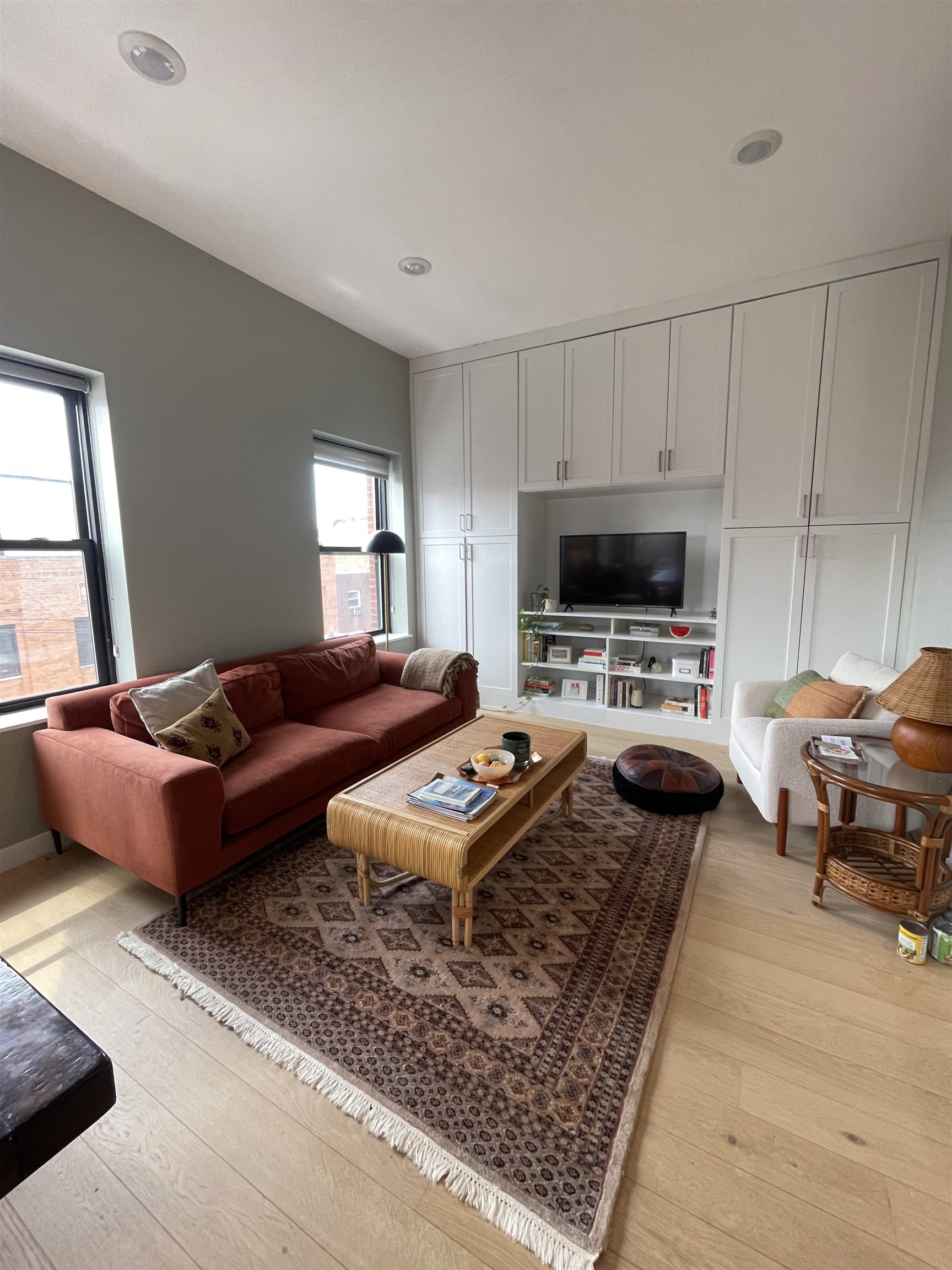 354 GROVE ST Unit: 4A