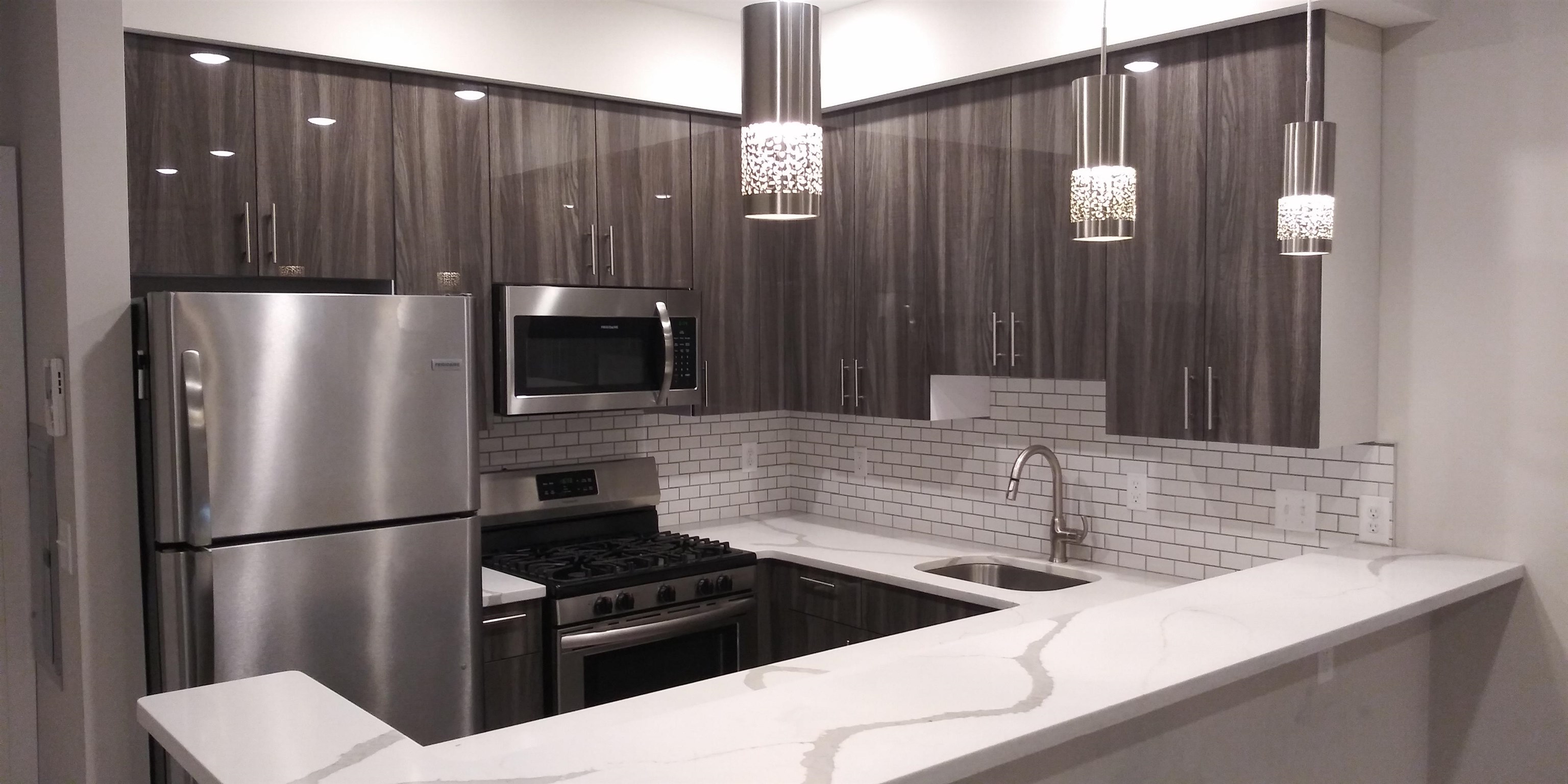 801 SUMMIT AVE Unit: 2A