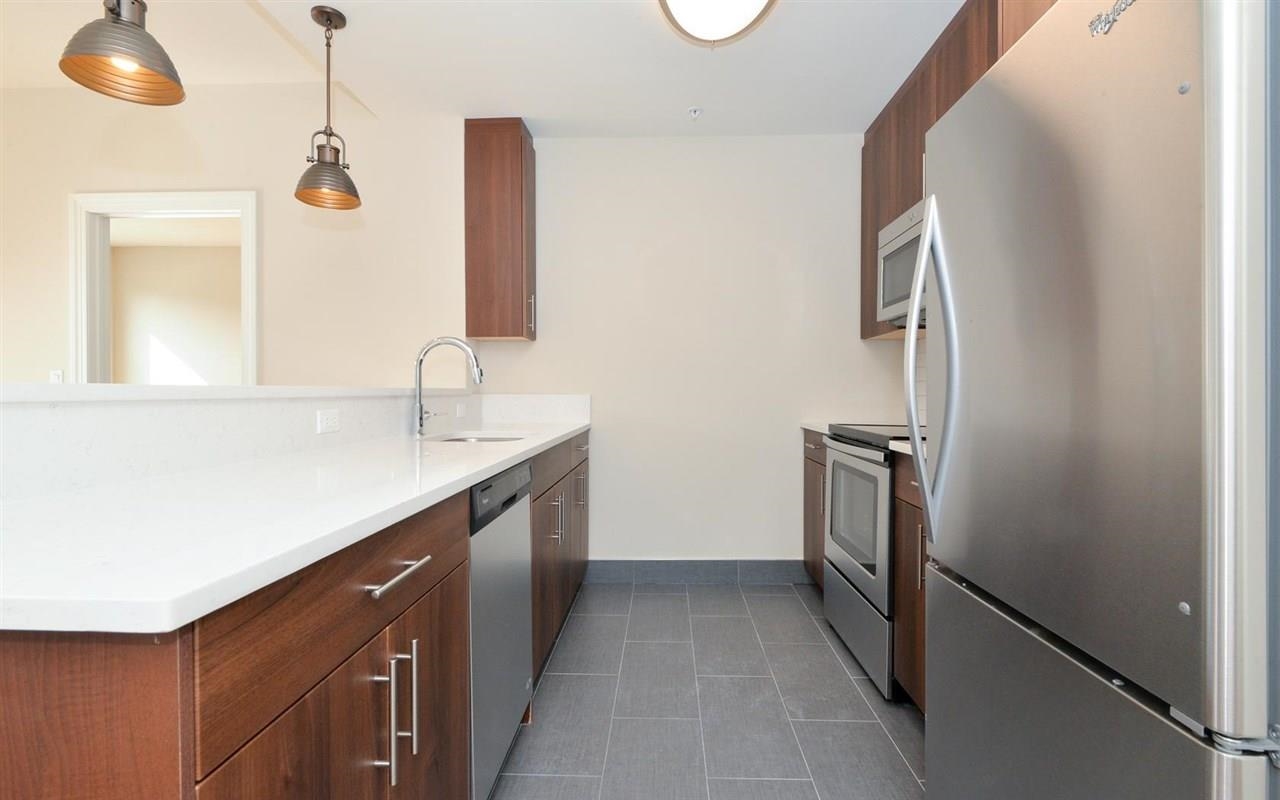 100 MARSHALL ST Unit: 210