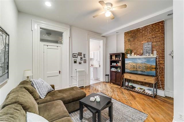 219 GARDEN ST Unit: 2