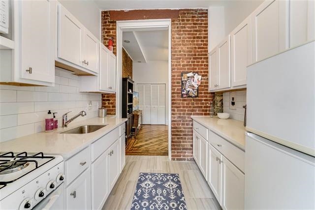 219 GARDEN ST Unit: 2