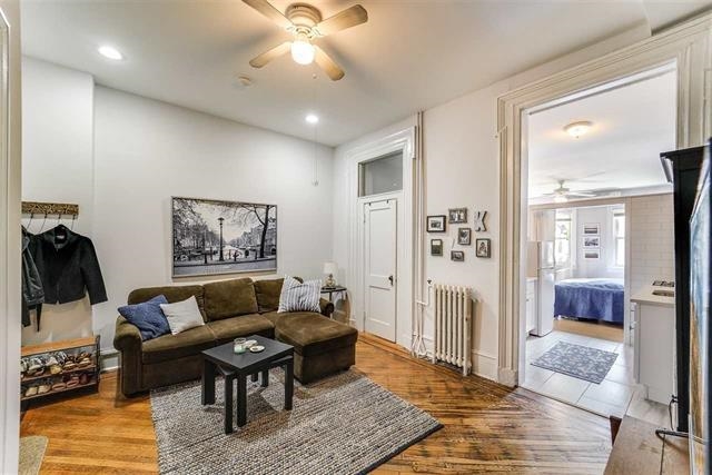 219 GARDEN ST Unit: 2