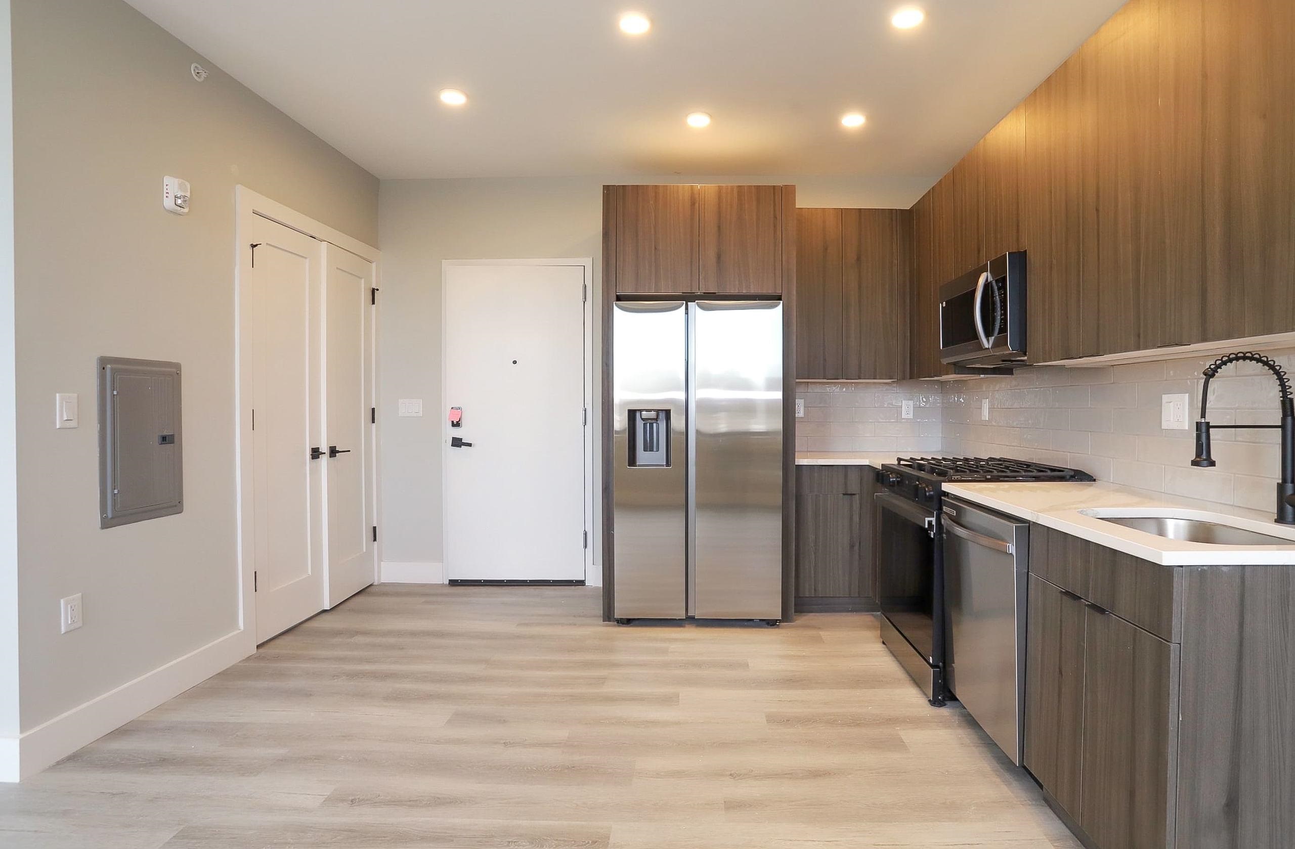 3516 JOHN F KENNEDY BLVD Unit: 402