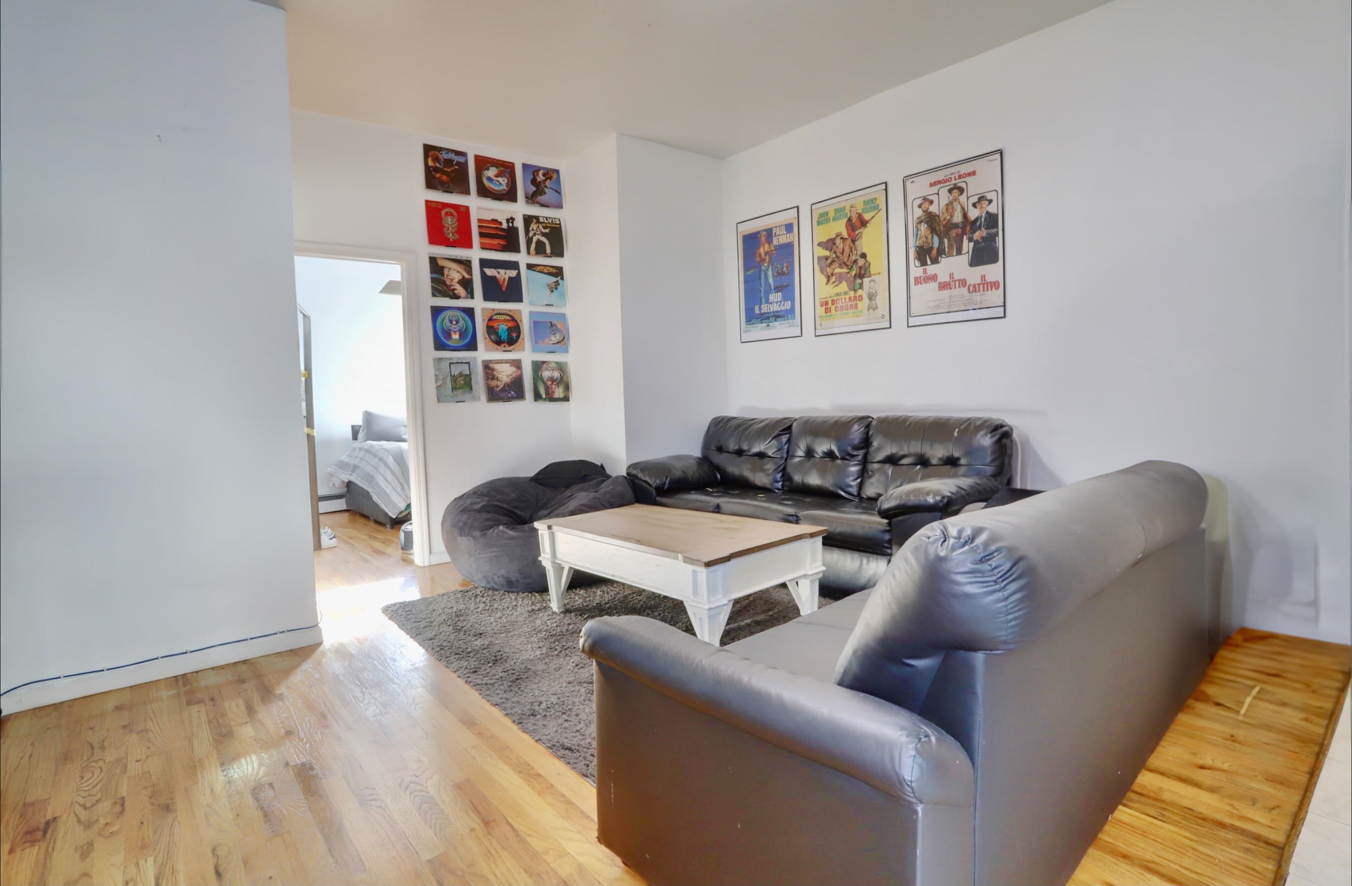 206 4TH ST Unit: 2F