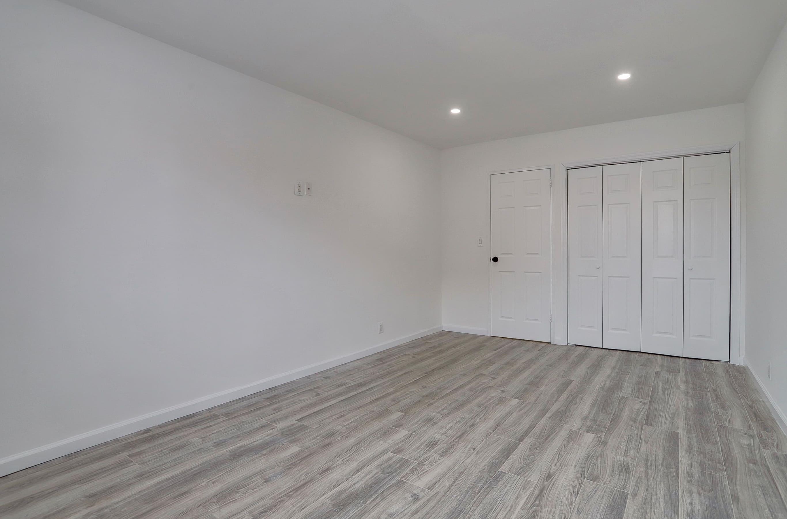 7100 BLVD EAST Unit: 1B