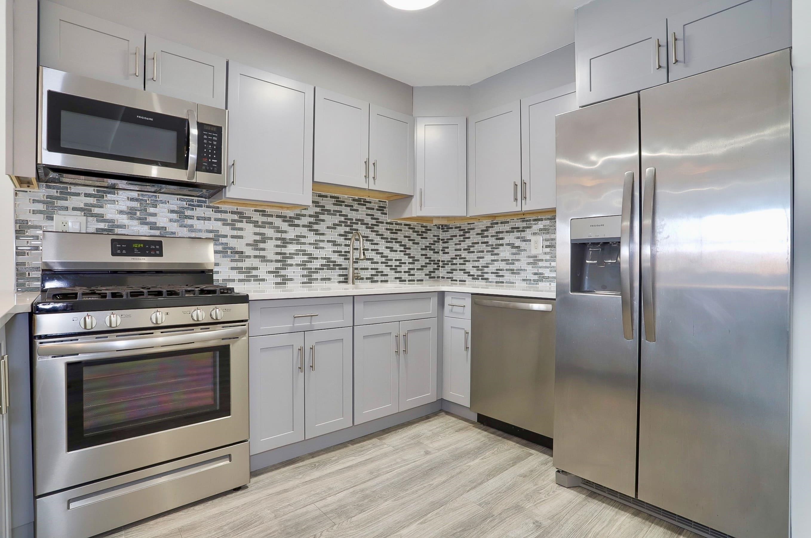 7100 BLVD EAST Unit: 1B