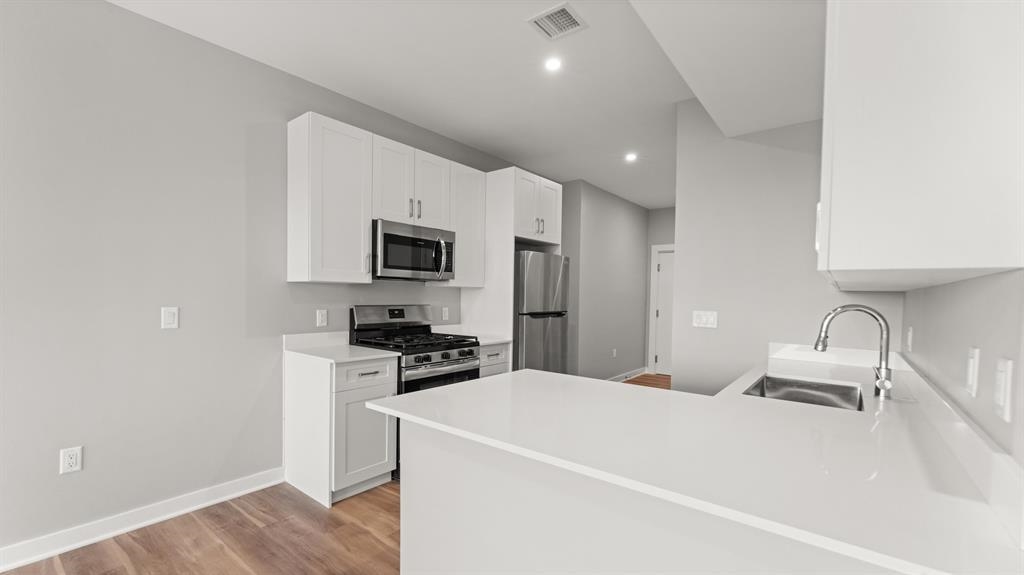 475 COMMUNIPAW AVE Unit: 506