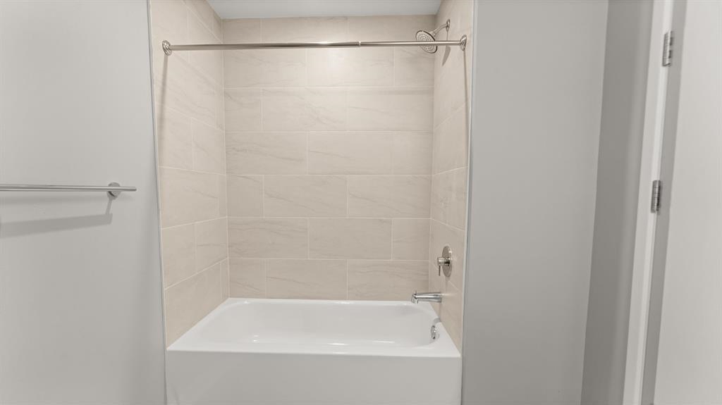 475 COMMUNIPAW AVE Unit: 506