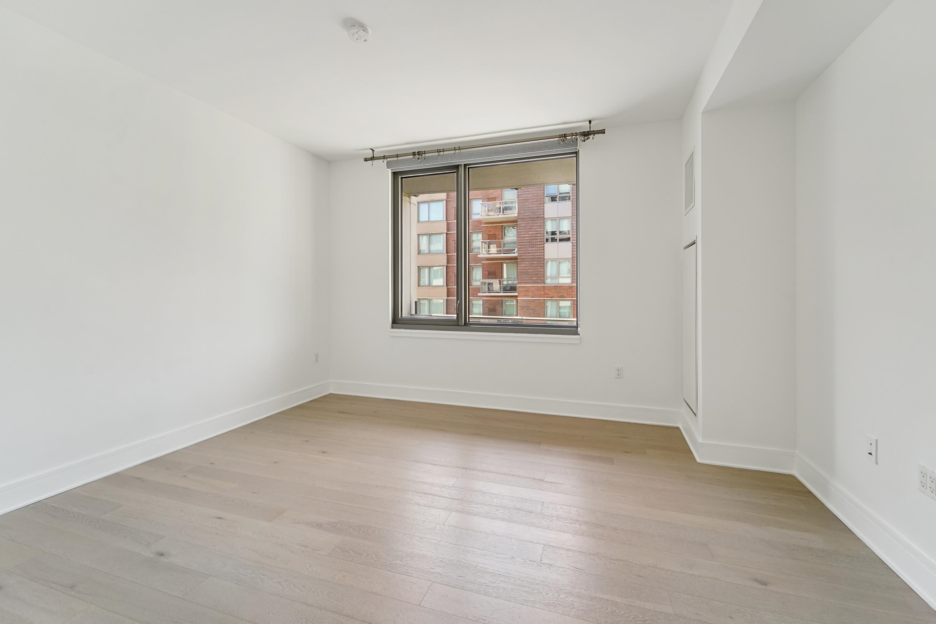 9 AVENUE AT PORT IMPERIAL Unit: 922