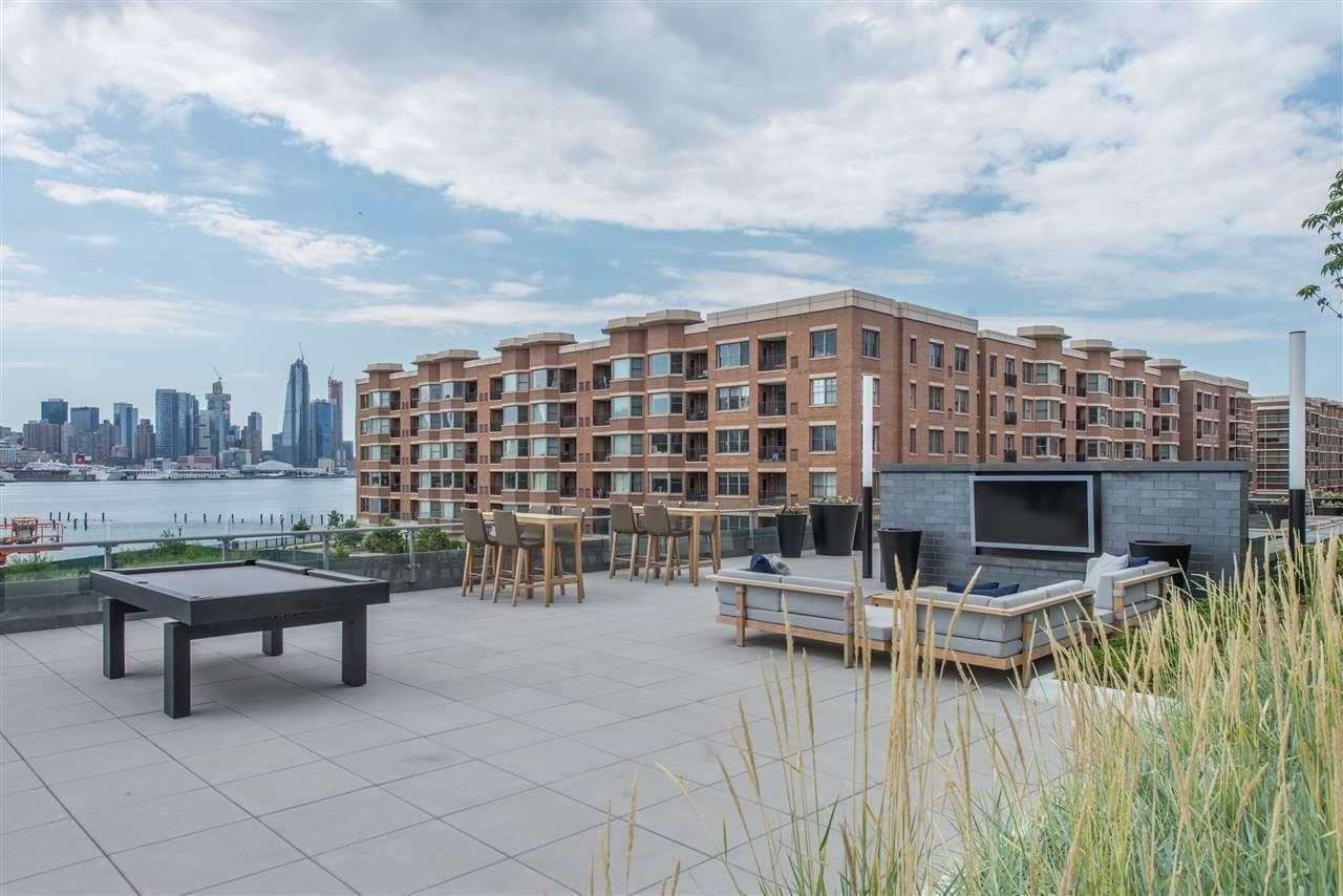 9 AVENUE AT PORT IMPERIAL Unit: 922