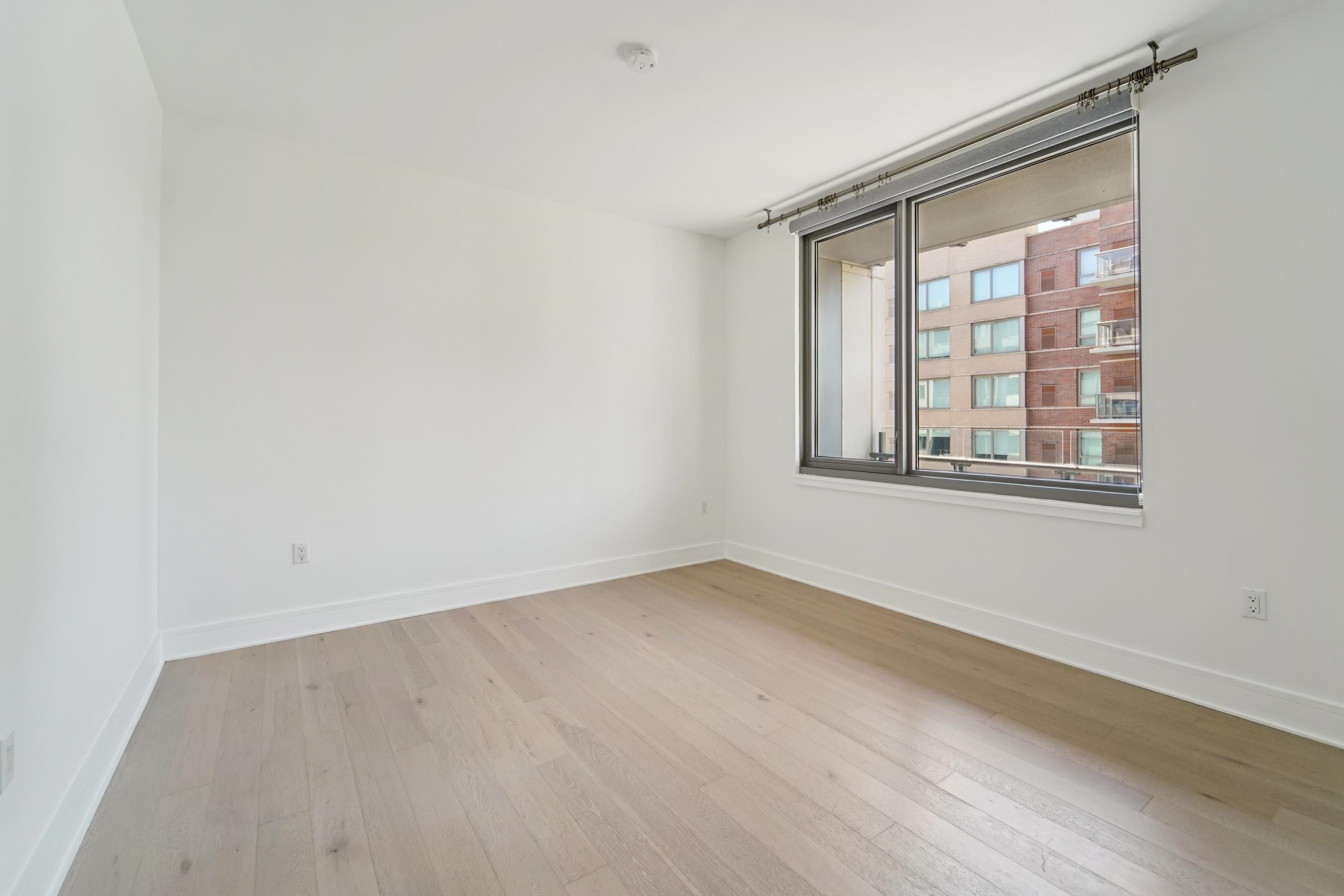 9 AVENUE AT PORT IMPERIAL Unit: 922