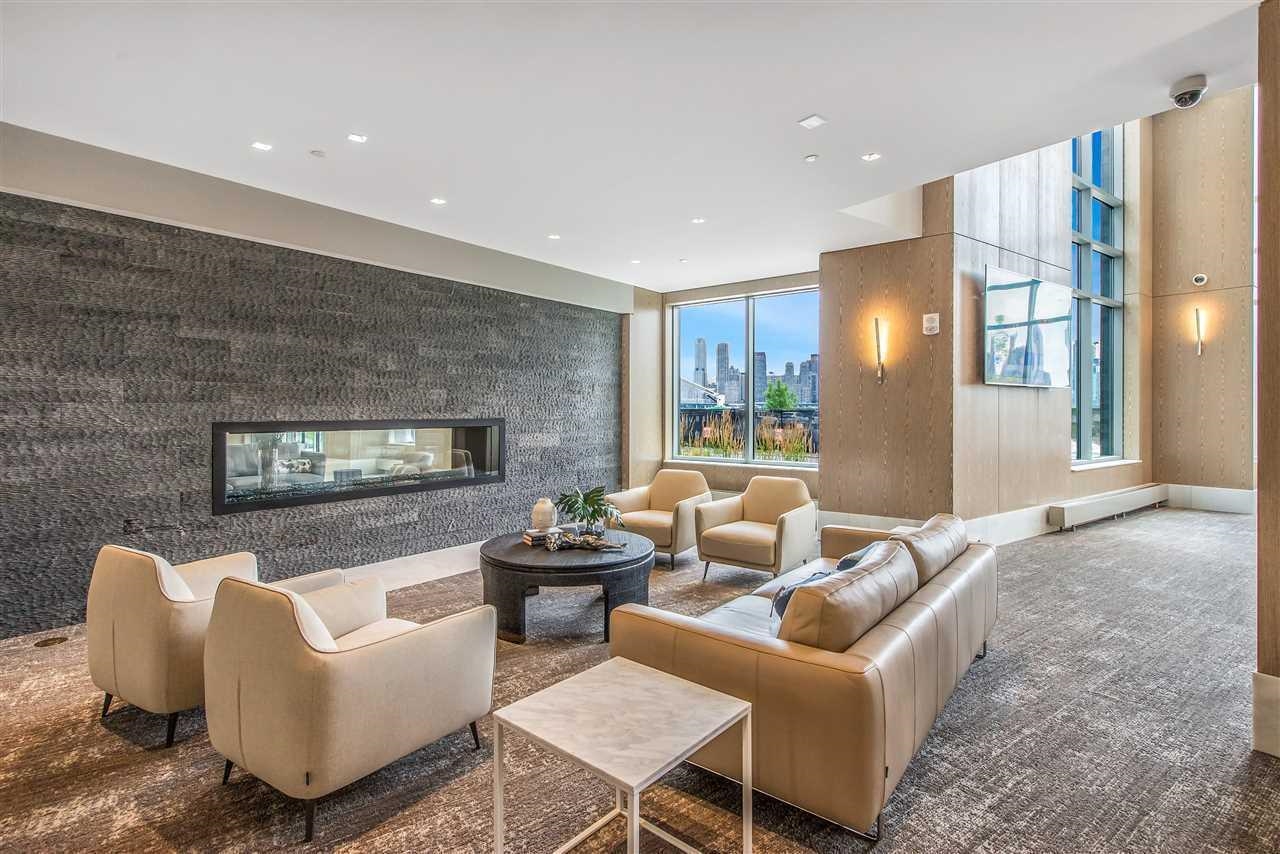 9 AVENUE AT PORT IMPERIAL Unit: 922