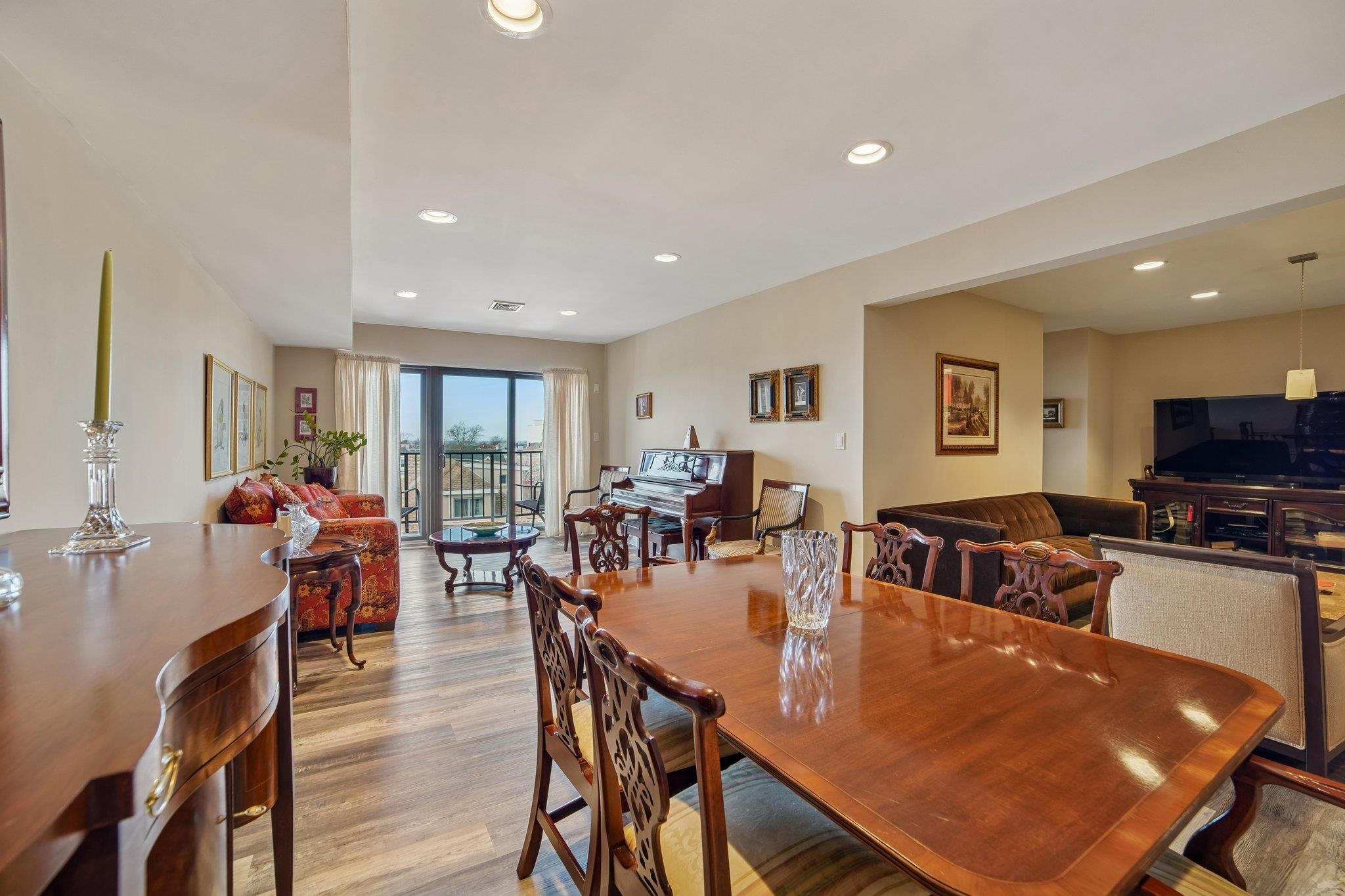 8305 BERGENLINE AVE Unit: 25