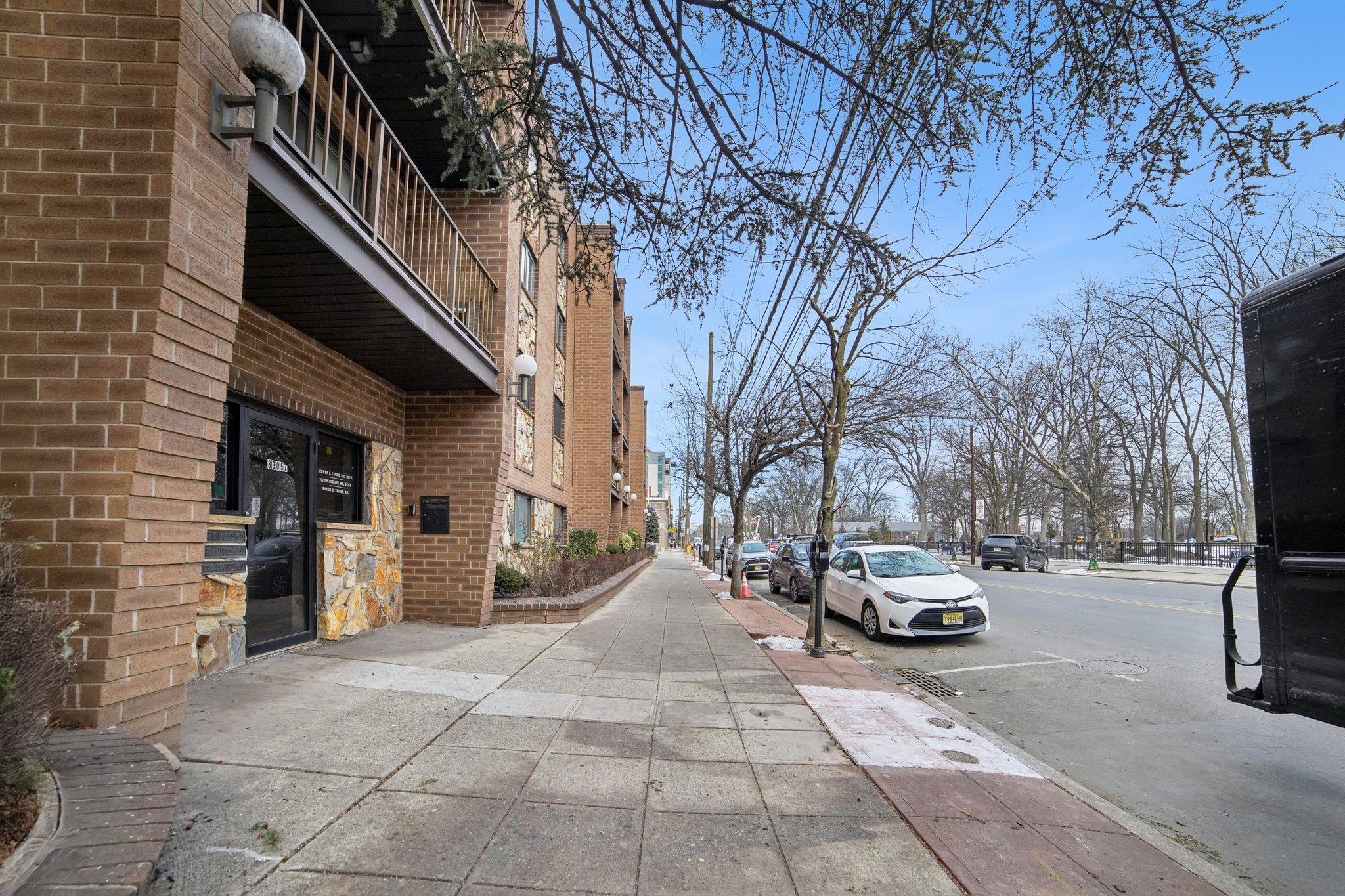 8305 BERGENLINE AVE Unit: 25