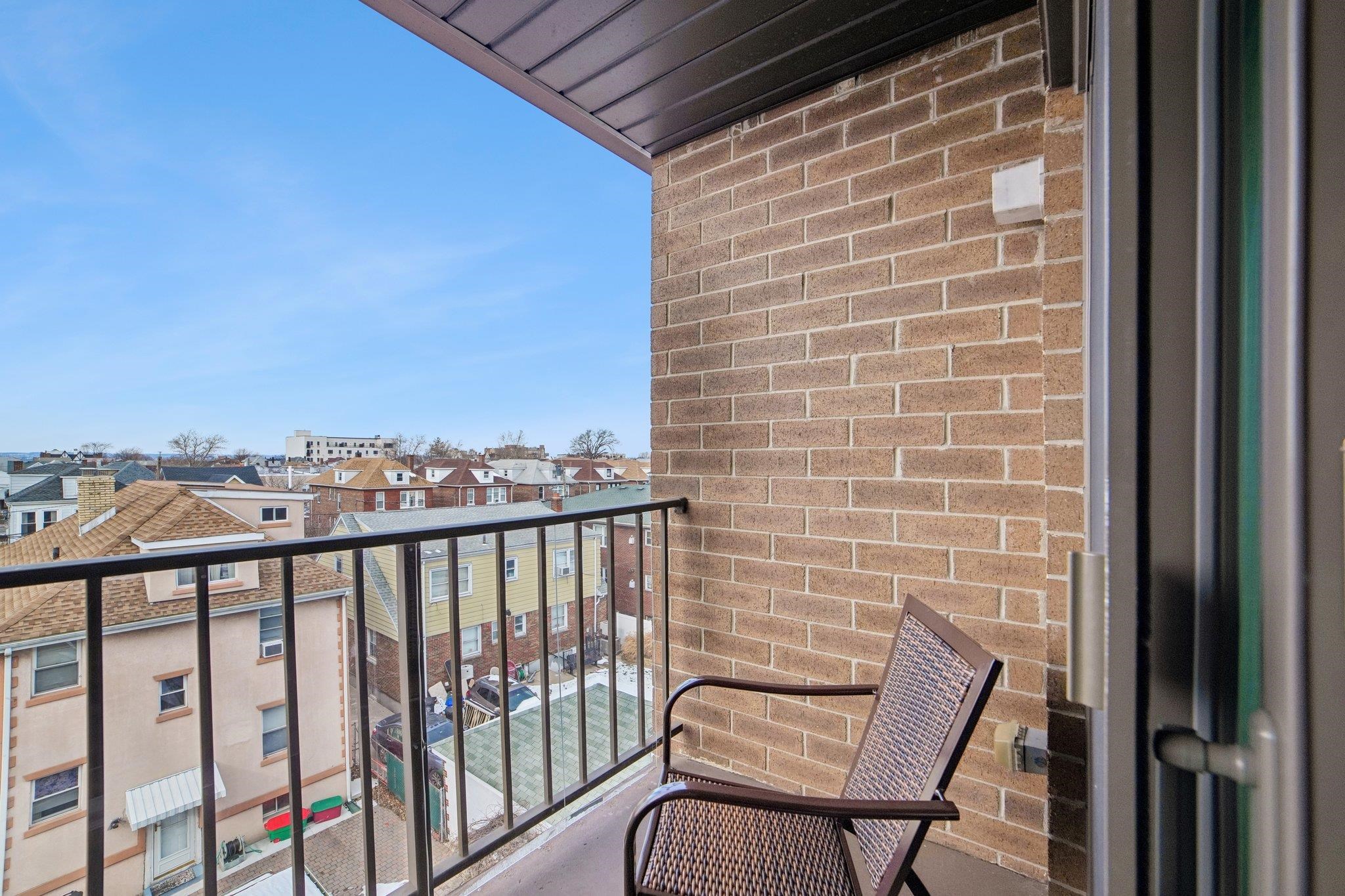 8305 BERGENLINE AVE Unit: 25