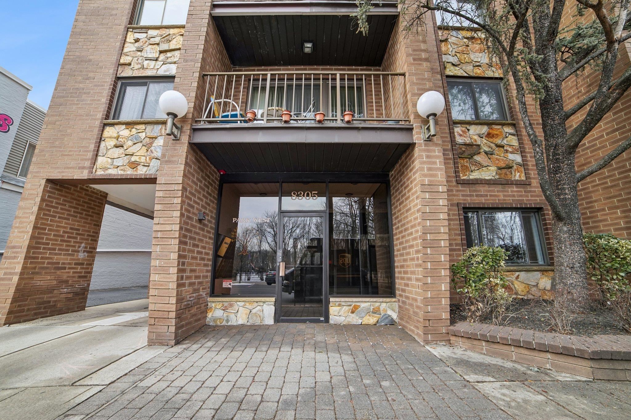 8305 BERGENLINE AVE Unit: 25