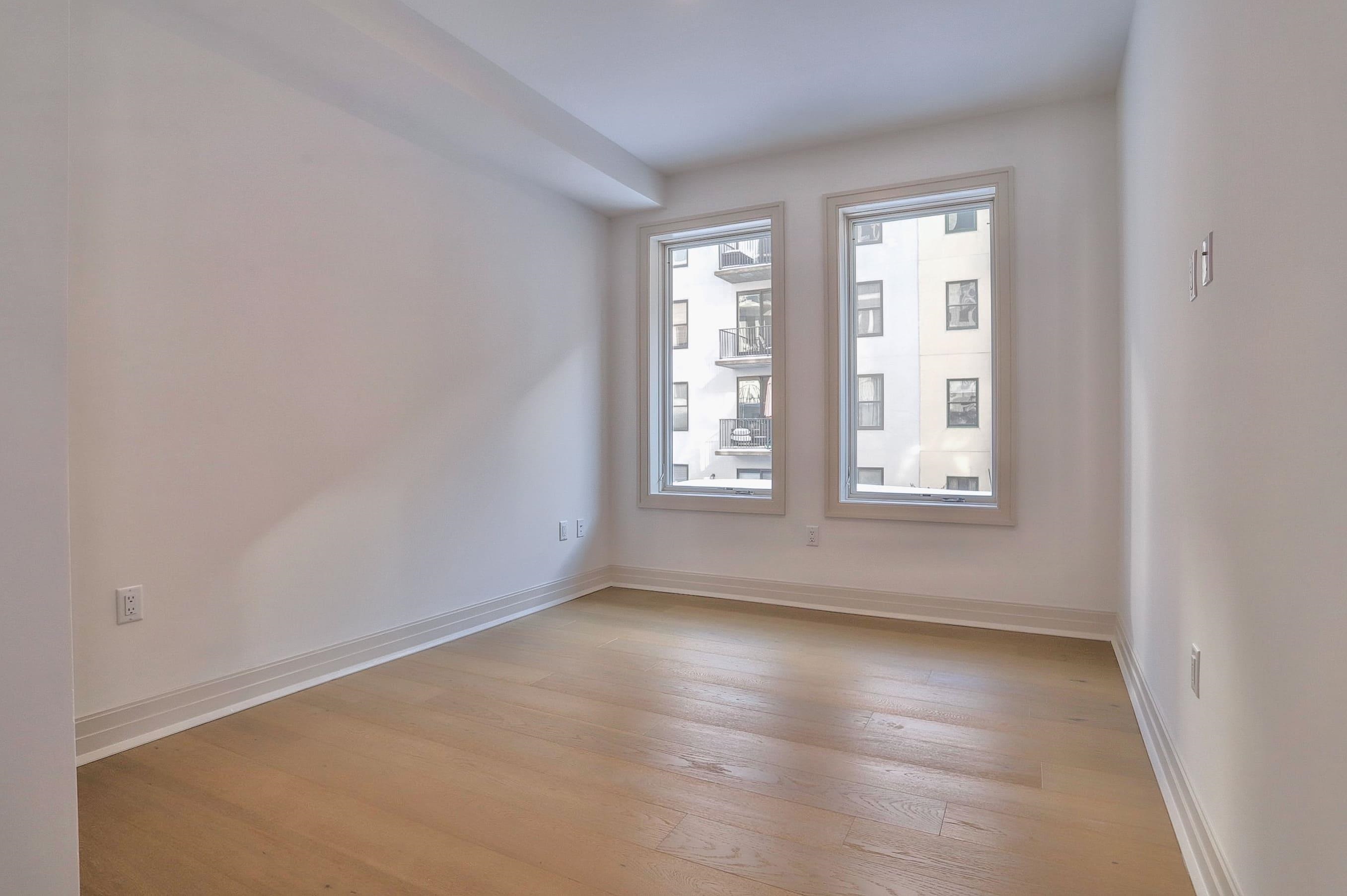 921 MADISON ST Unit: 201