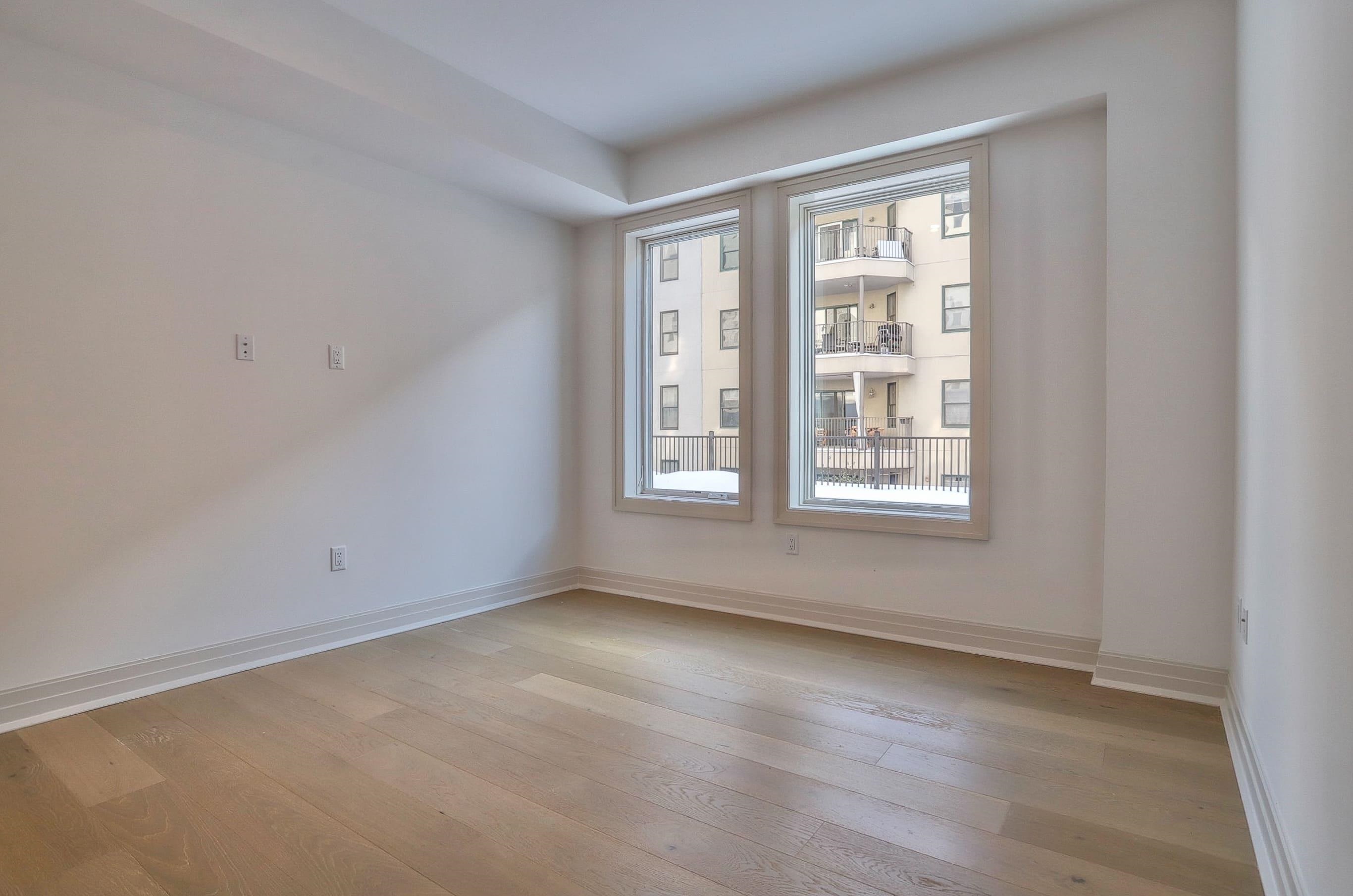 921 MADISON ST Unit: 201