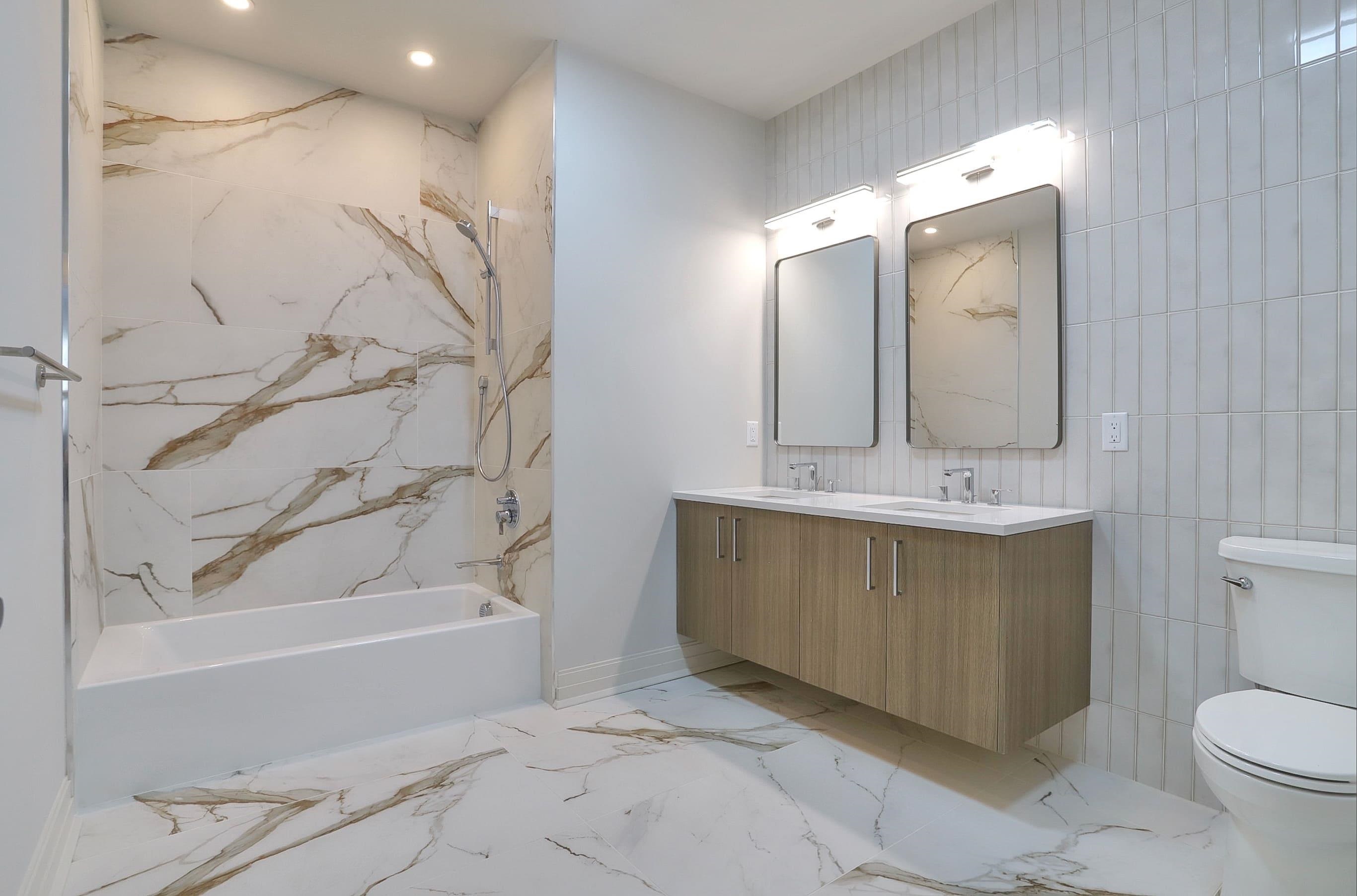 921 MADISON ST Unit: 201