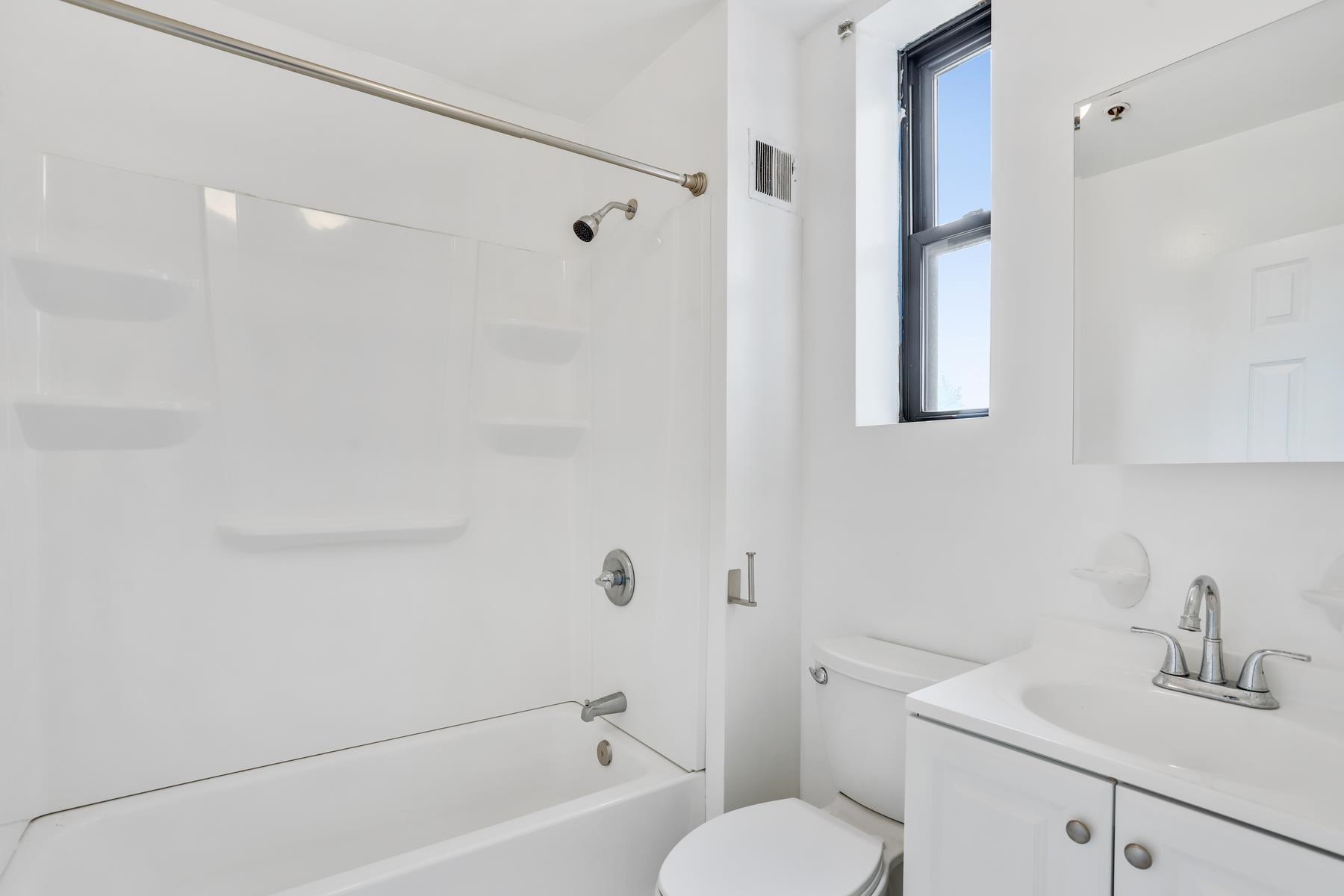 11 CUNEO PL Unit: 4A