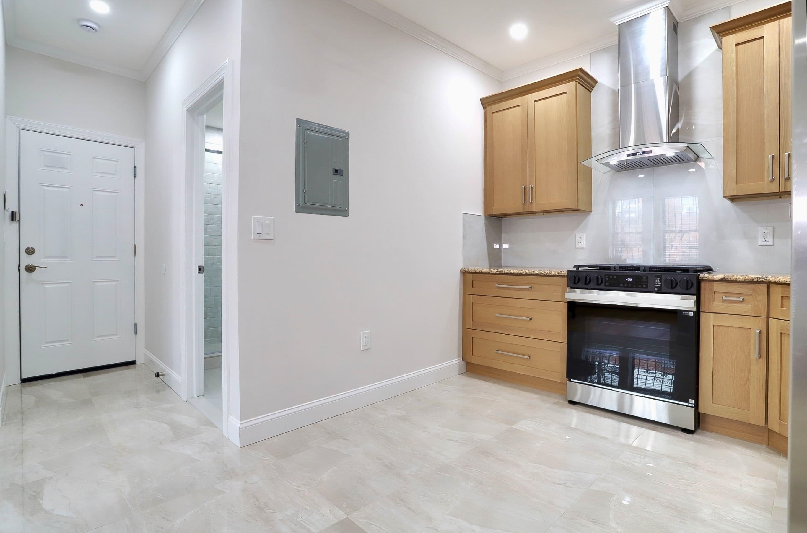 915 CENTRAL AVE Unit: 1