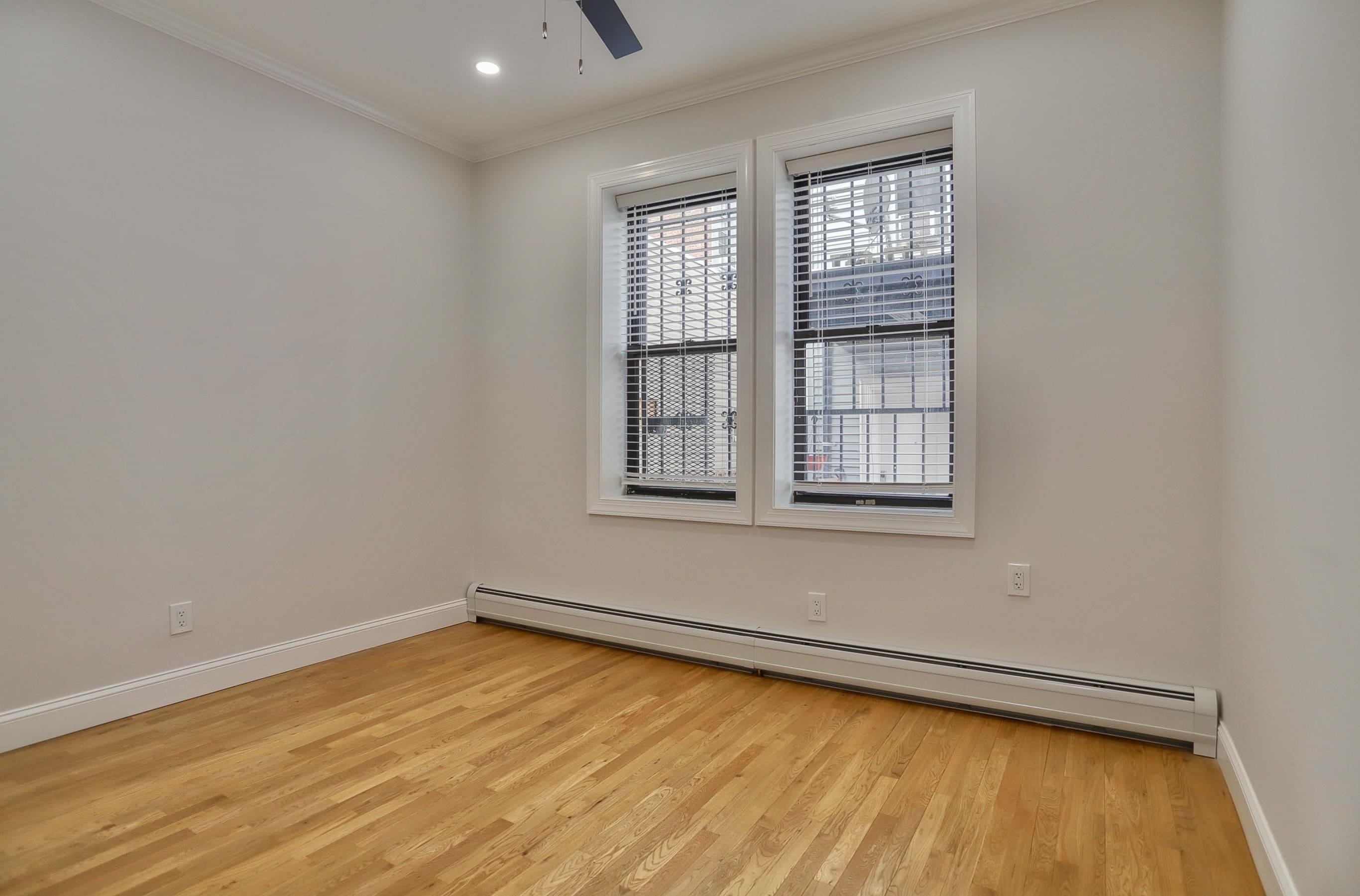 915 CENTRAL AVE Unit: 1