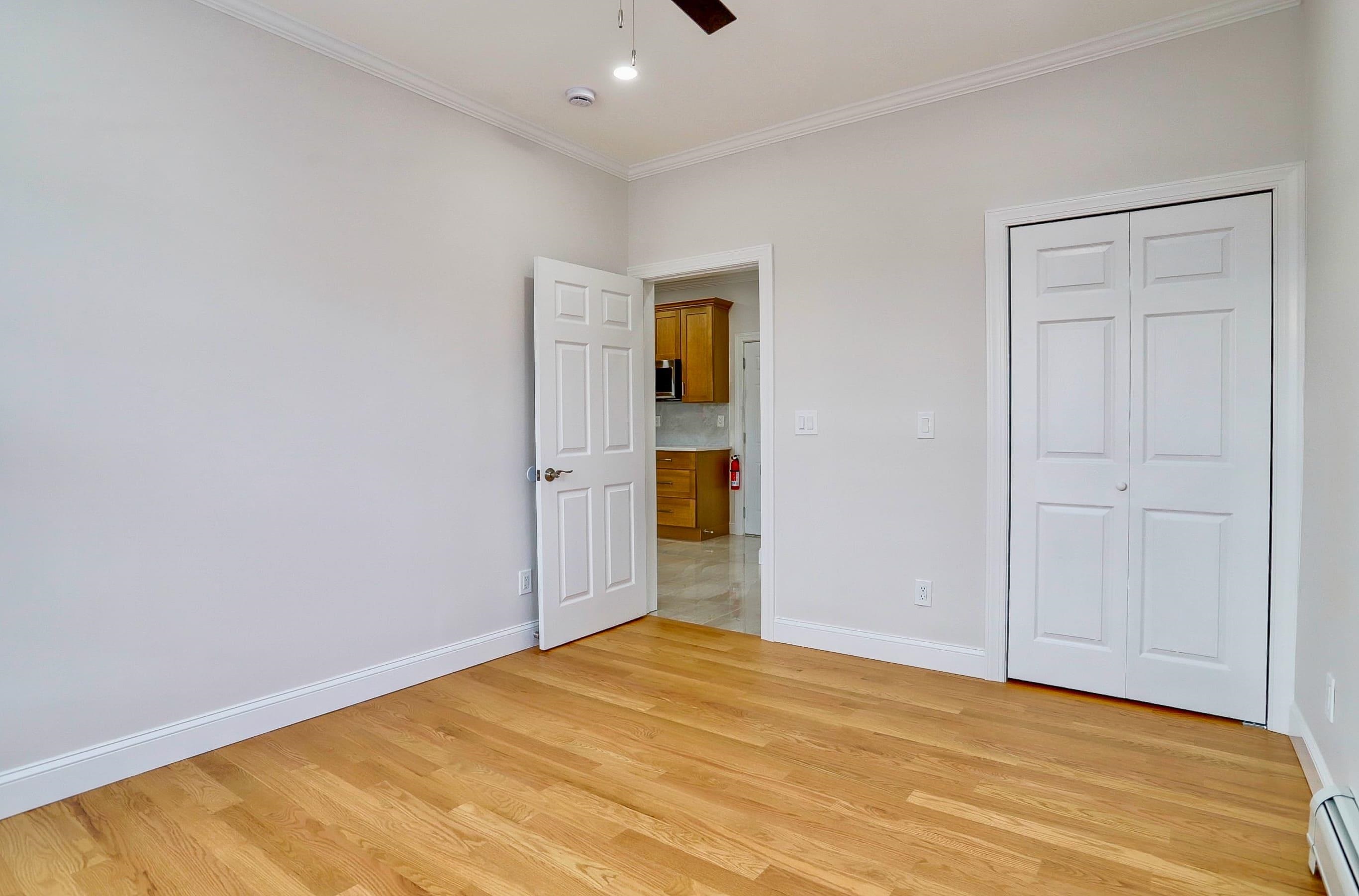 915 CENTRAL AVE Unit: 2