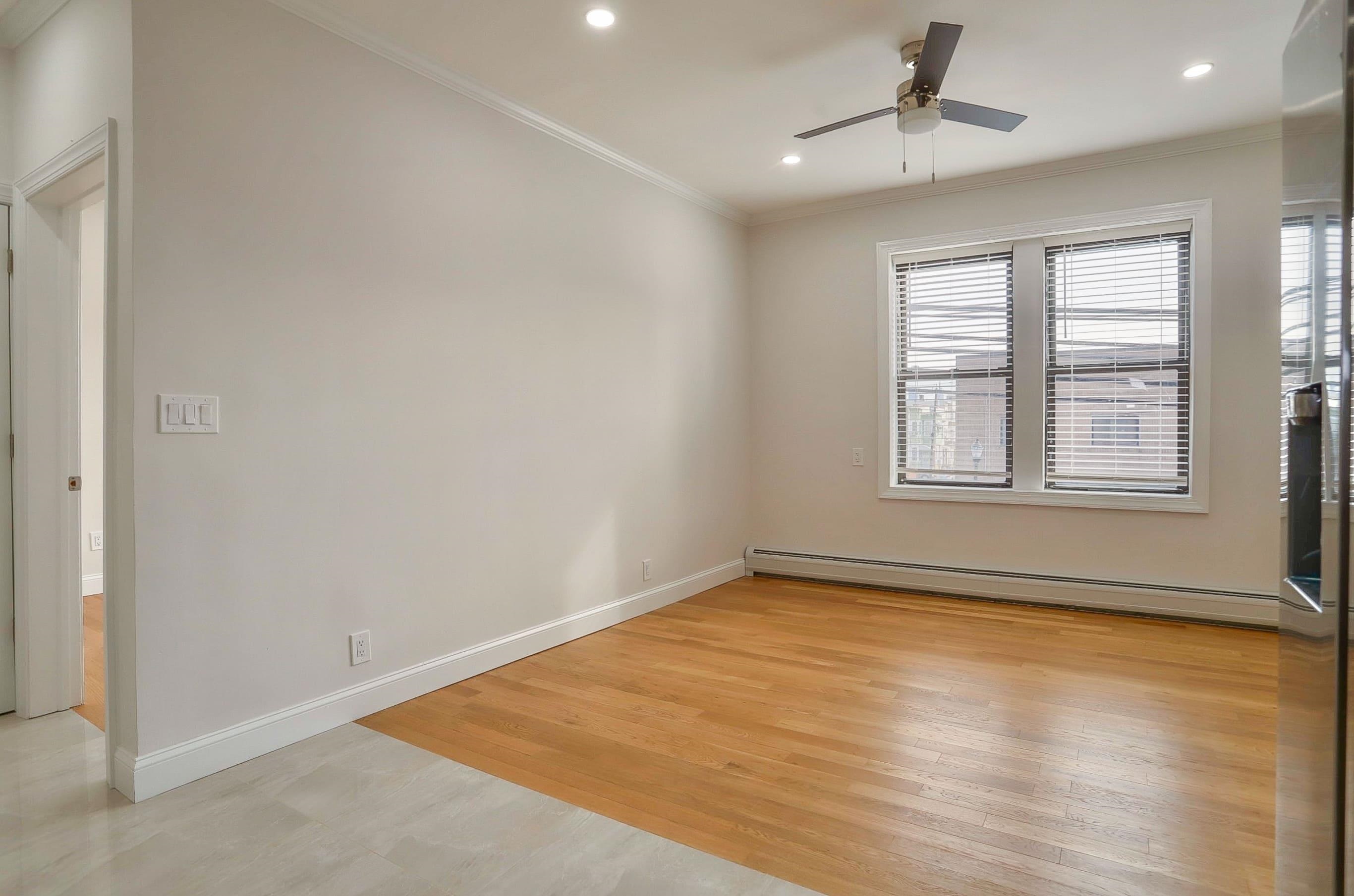 915 CENTRAL AVE Unit: 2