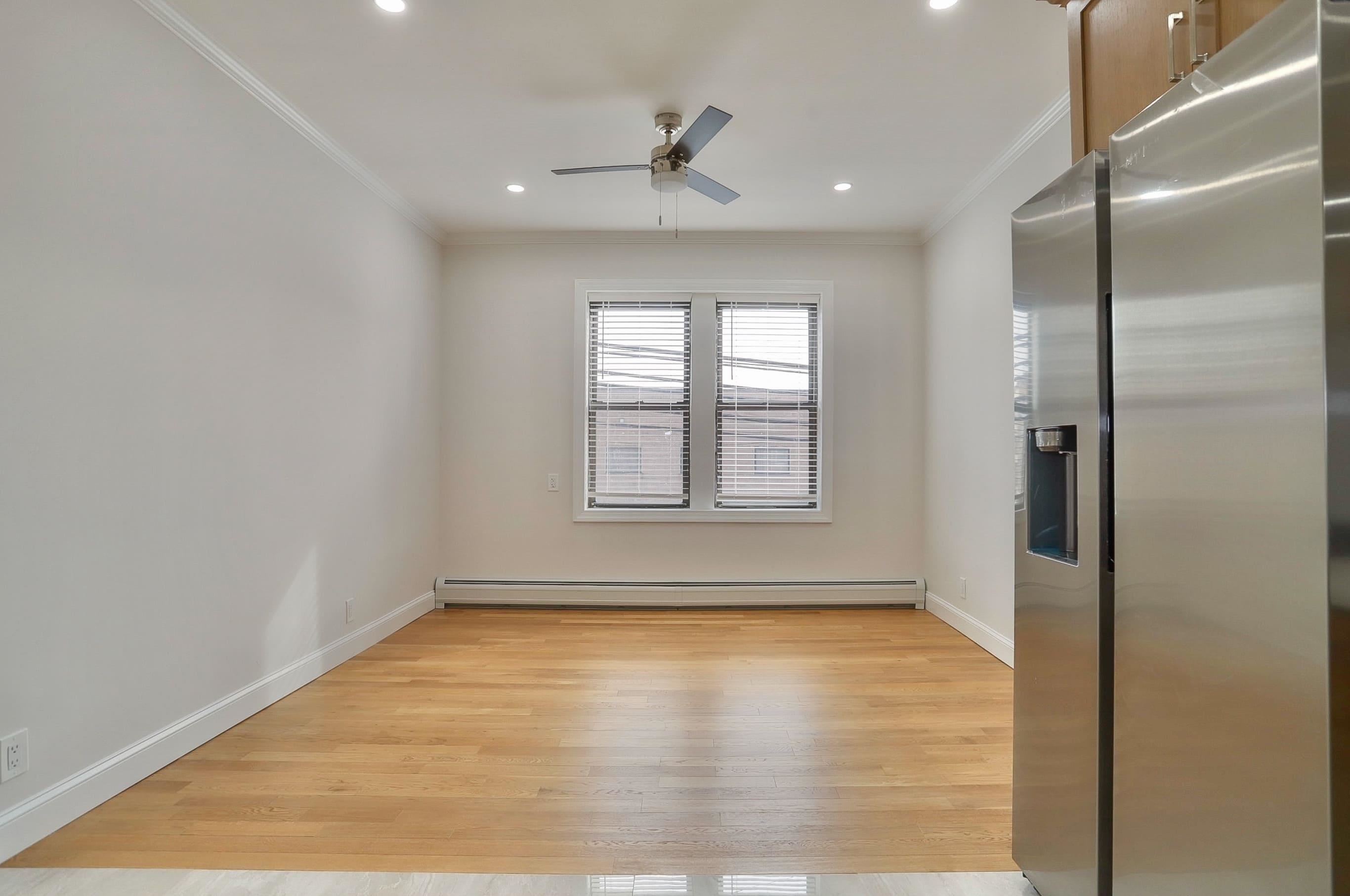 915 CENTRAL AVE Unit: 2