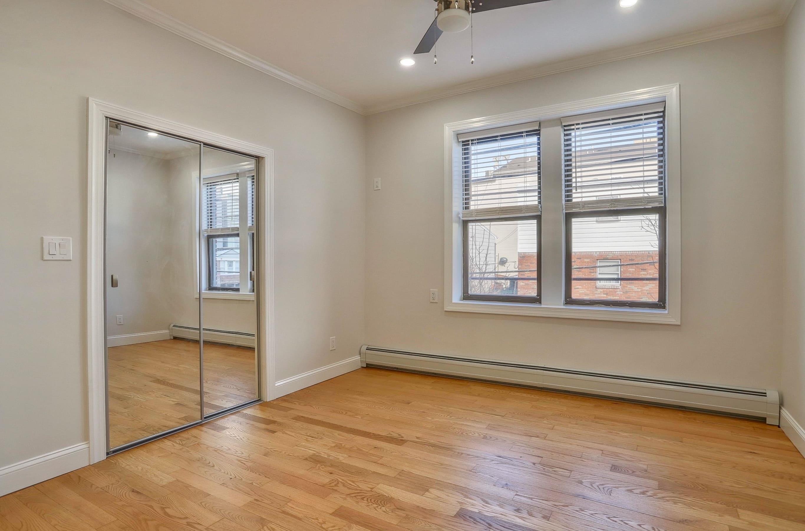 915 CENTRAL AVE Unit: 3