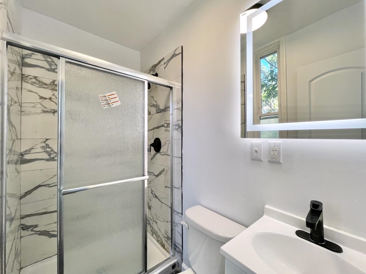 212 15TH ST Unit: 5