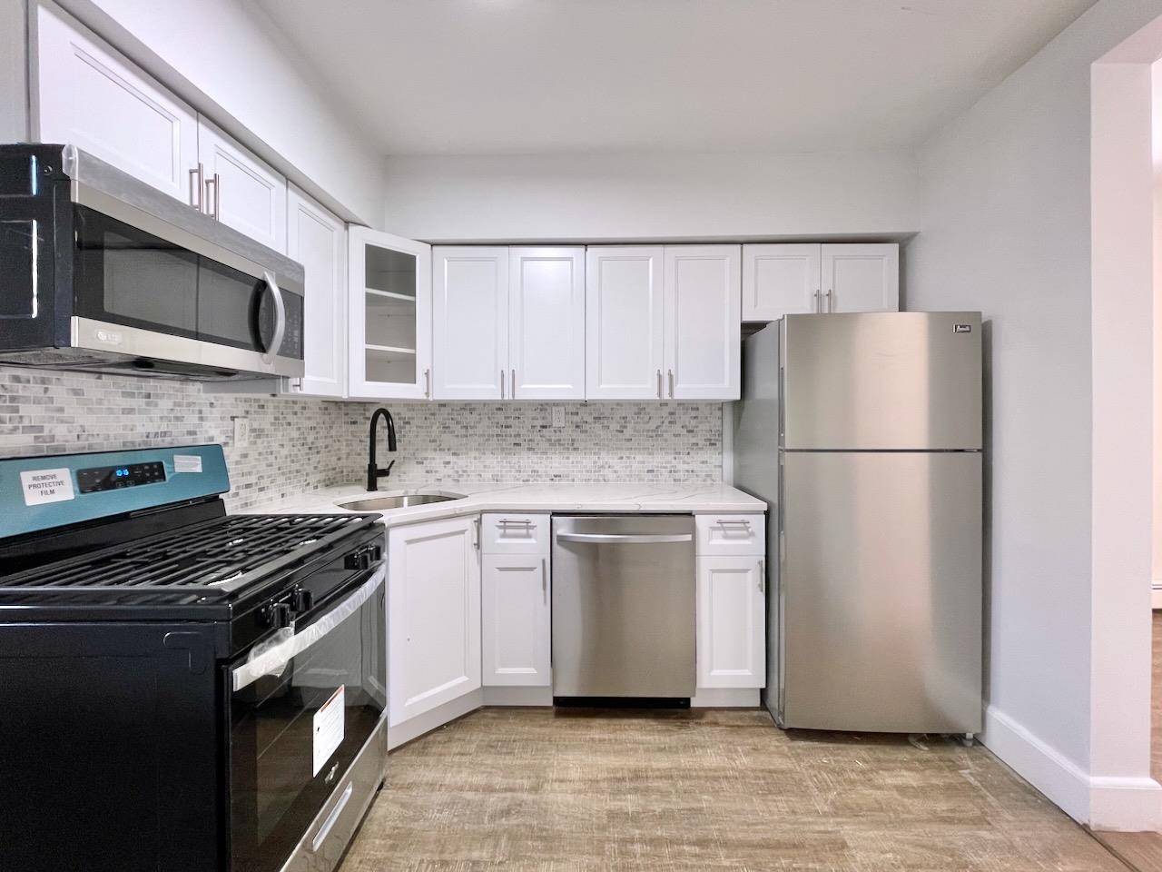 212 15TH ST Unit: 5