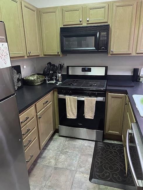 608 JEFFERSON ST Unit: 4