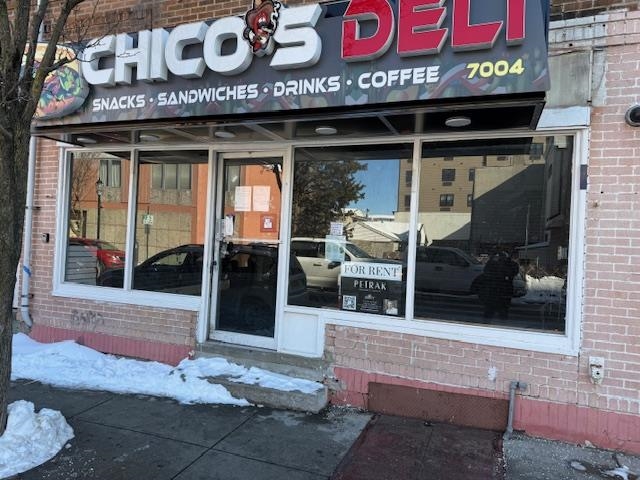 7004 BROADWAY Unit: 1