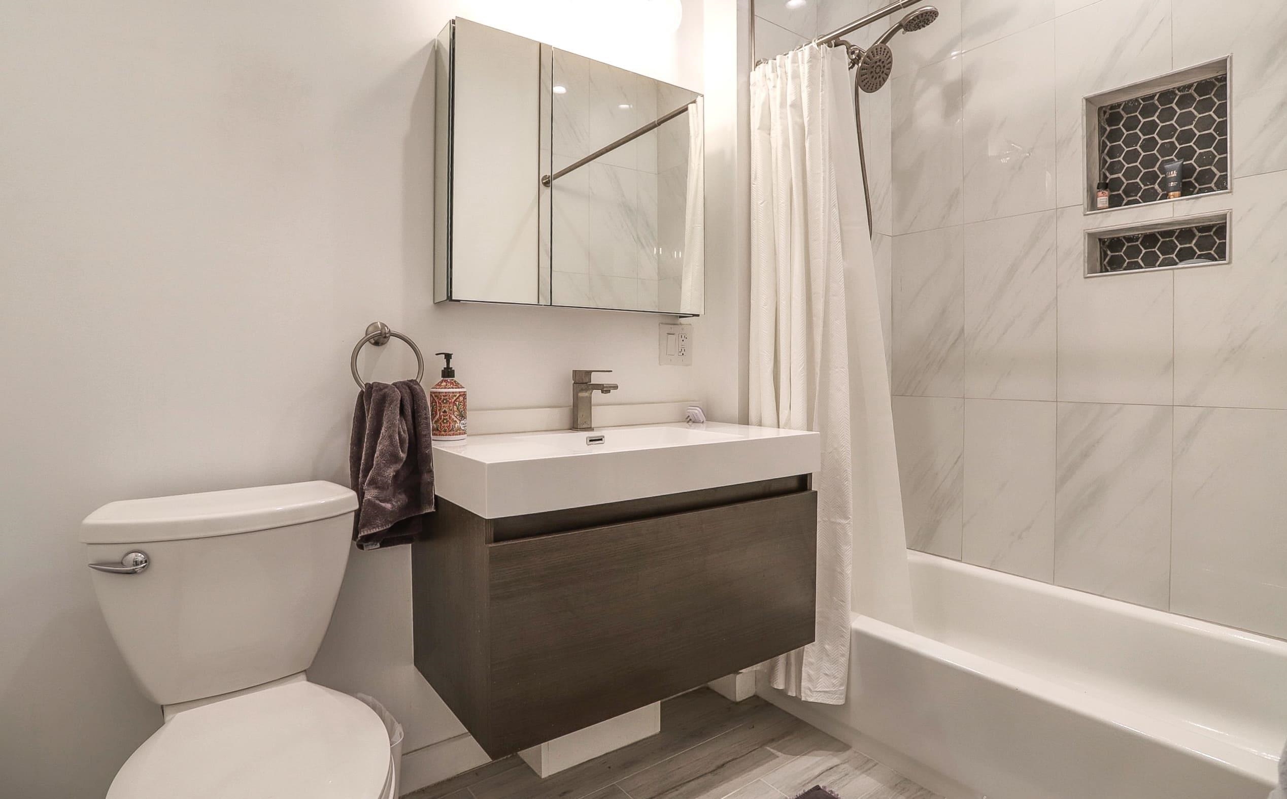 1507 WEST ST Unit: 2